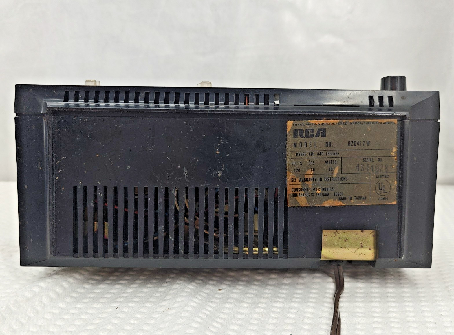RCA Solid State RZD417W AM Clock RADIO FOR PARTS Wood Grain 60s Taiwan PROP VTG