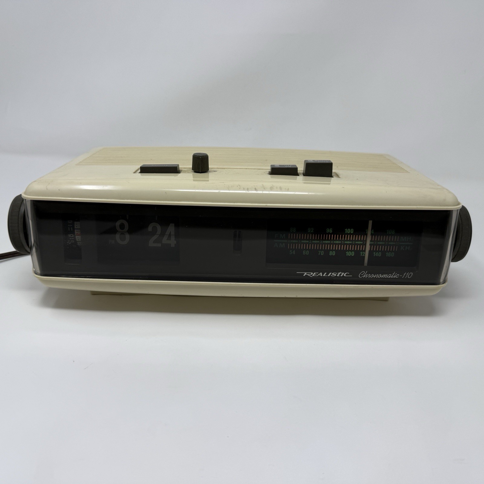Vintage Realistic Chronomatic-110 AM/FM Flip Clock Radio 12-1501 Radio Shack 197