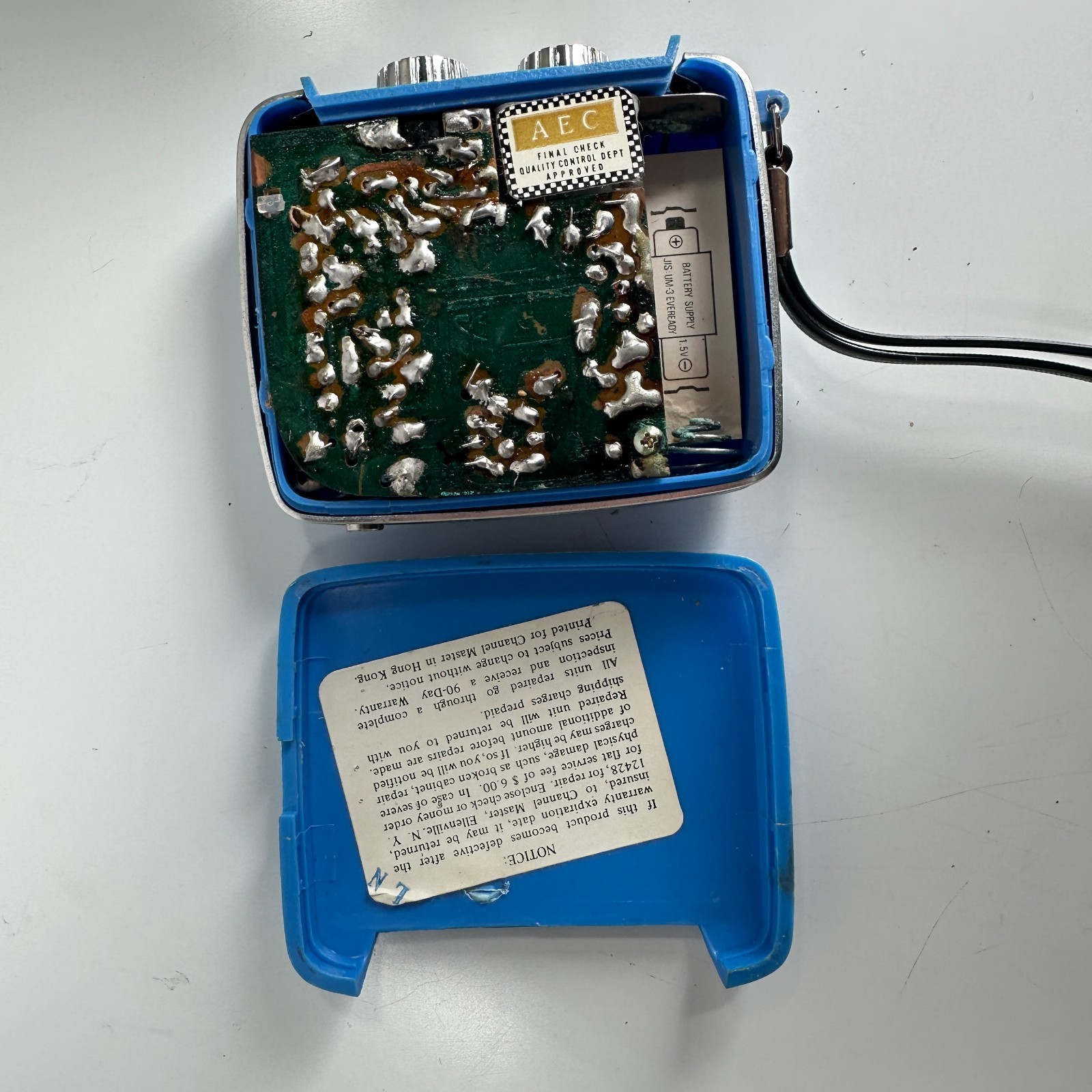 Vintage Kmart AIE-641 Atom Pocket Transistor Radio Blue AM Hong Kong- FOR PARTS