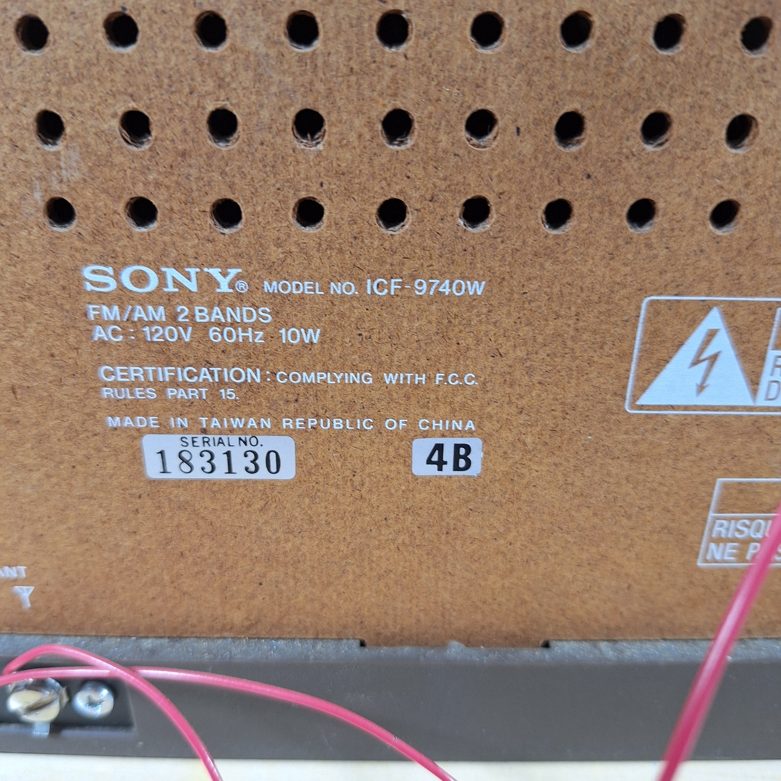 Vintage SONY ICF-9740W AM/FM Tabletop Radio Wood UNTESTED