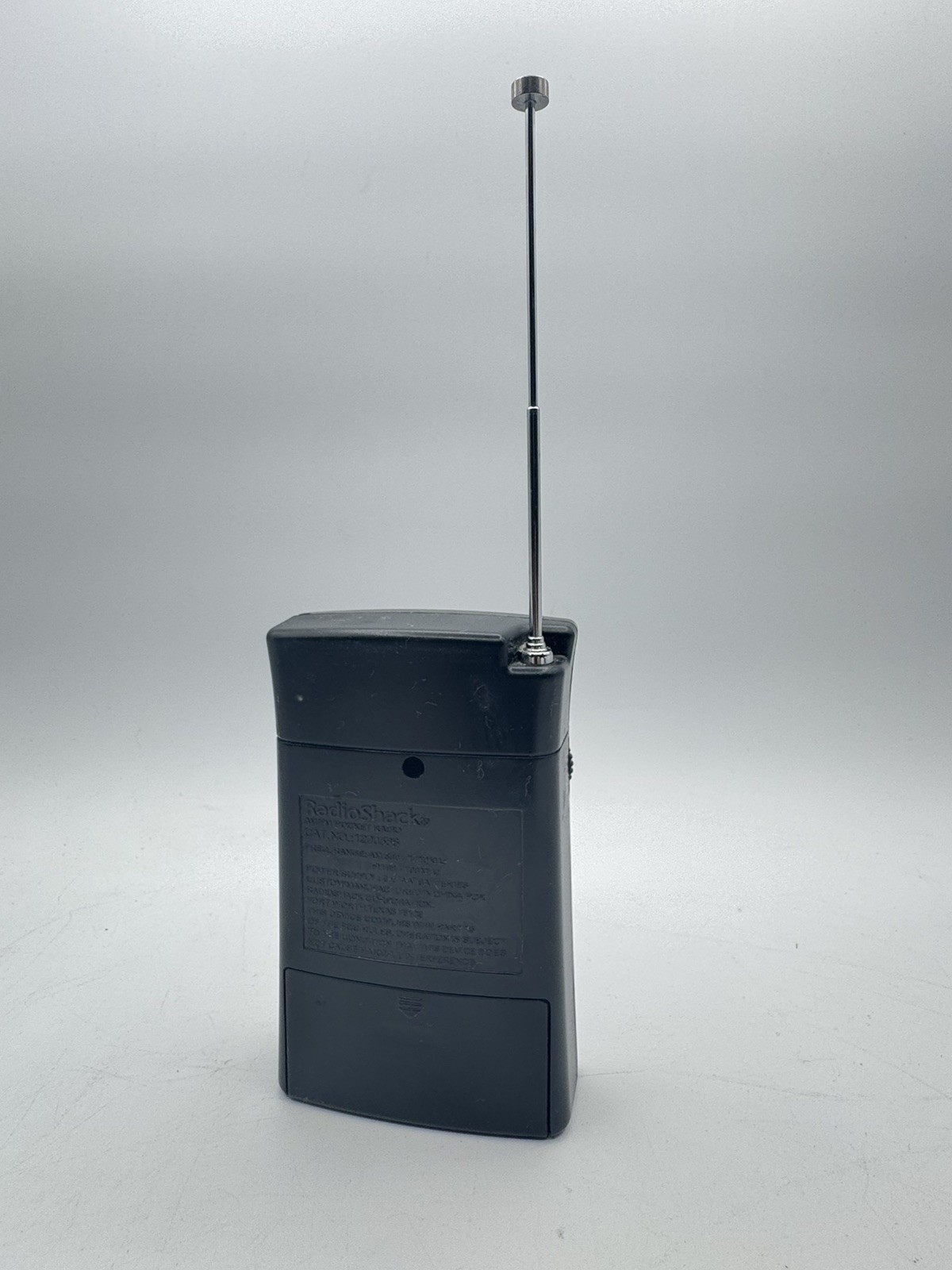 Vintage Radio Shack AM FM Pocket Portable Radio 1200586 Tested Works