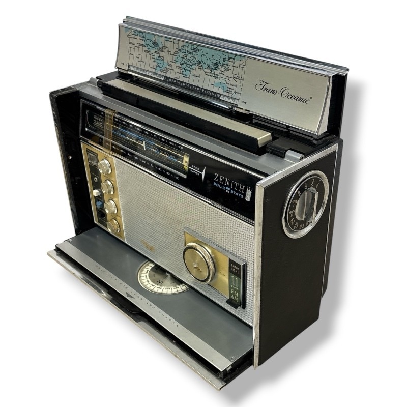 Vintage Zenith Trans-Oceanic Royal D7000Y 11 SW Band Solid State World Radio