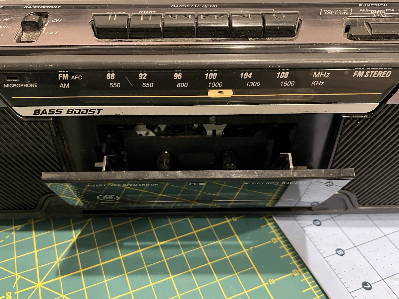 Vintage GE portable radio boombox w/ tape player model 3-5624A – Tested & works!