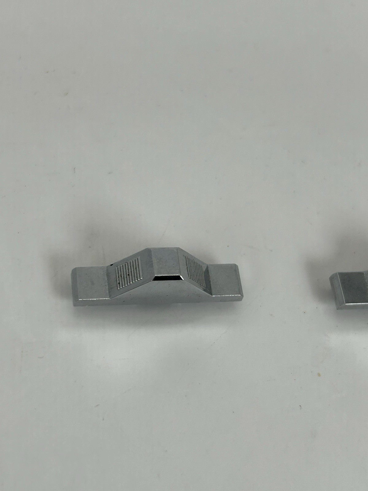 Magnavox D8200 Chrome Slider Caps – Sound Select & Radio/Tape Buttons