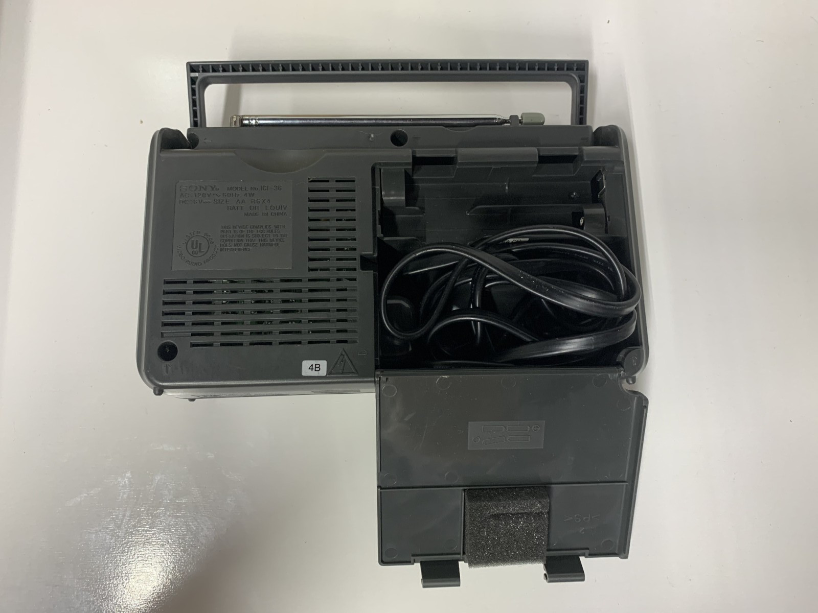 **Sony AM/FM Portable Radio ICF-38 AC120V 60Hz 4W – Tested