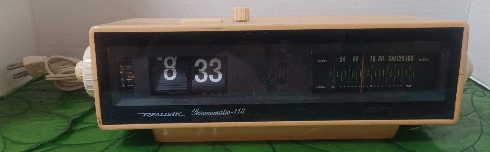 Vintage 70s Antique Electronic Transistor Flip Clock Radio Works Taiwan SONY