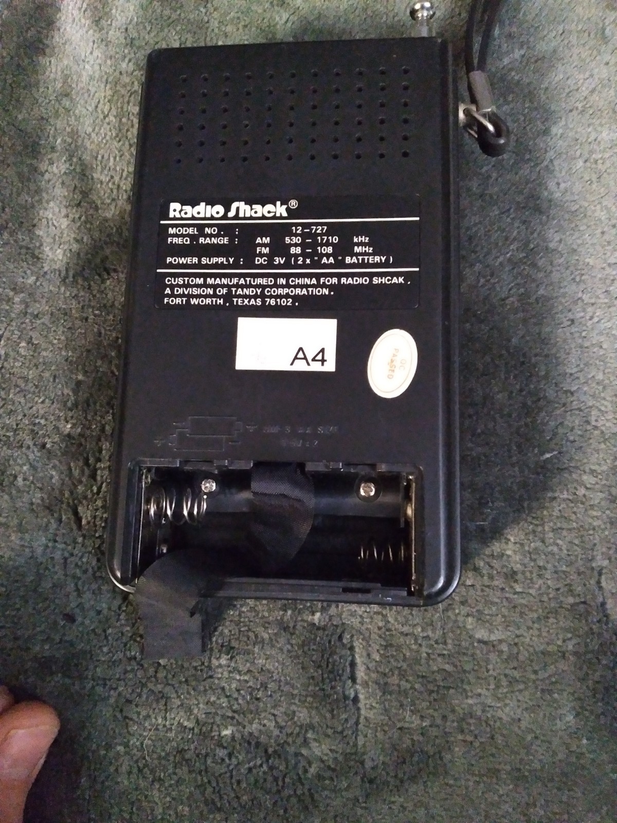 Vintage Radio Shack #12-727 Mini/Pocket Portable AM/FM Radio – Tested