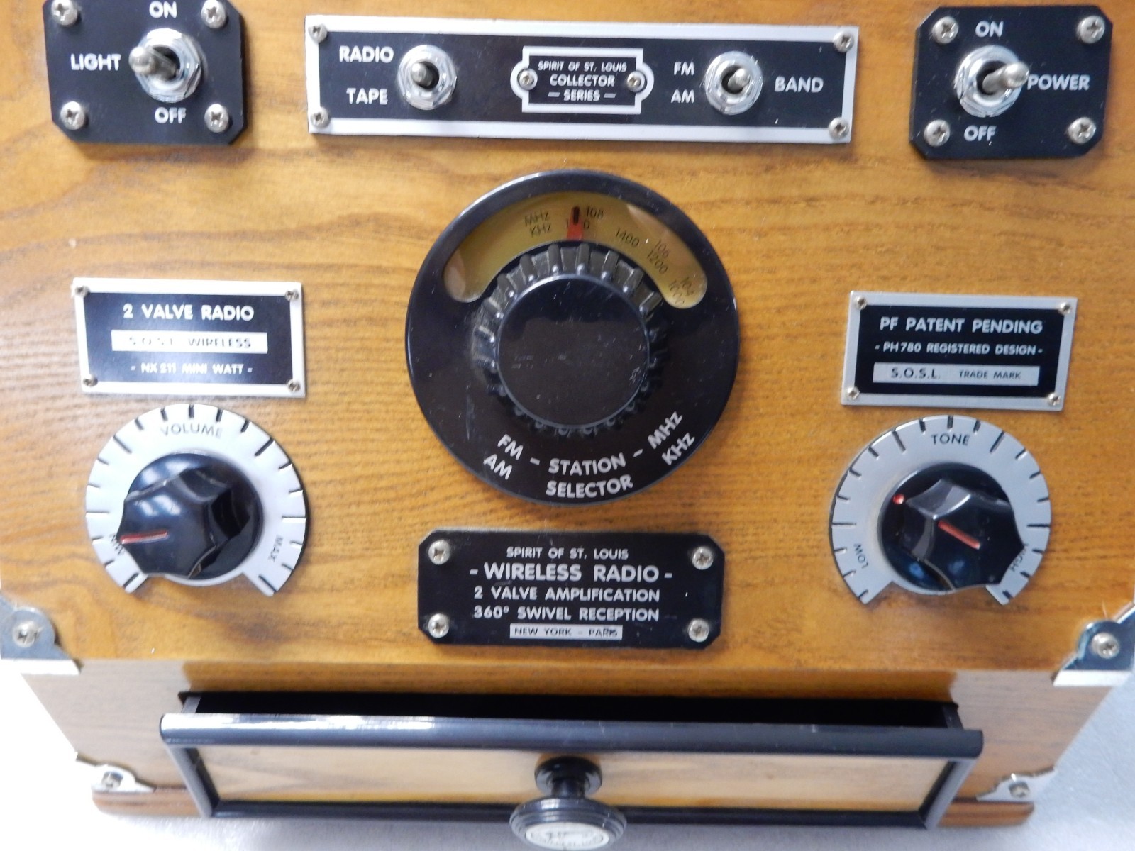Spirit Of St Louis SOSL Wireless Valve AM/FM Cassette Radio WORKING ORDER!