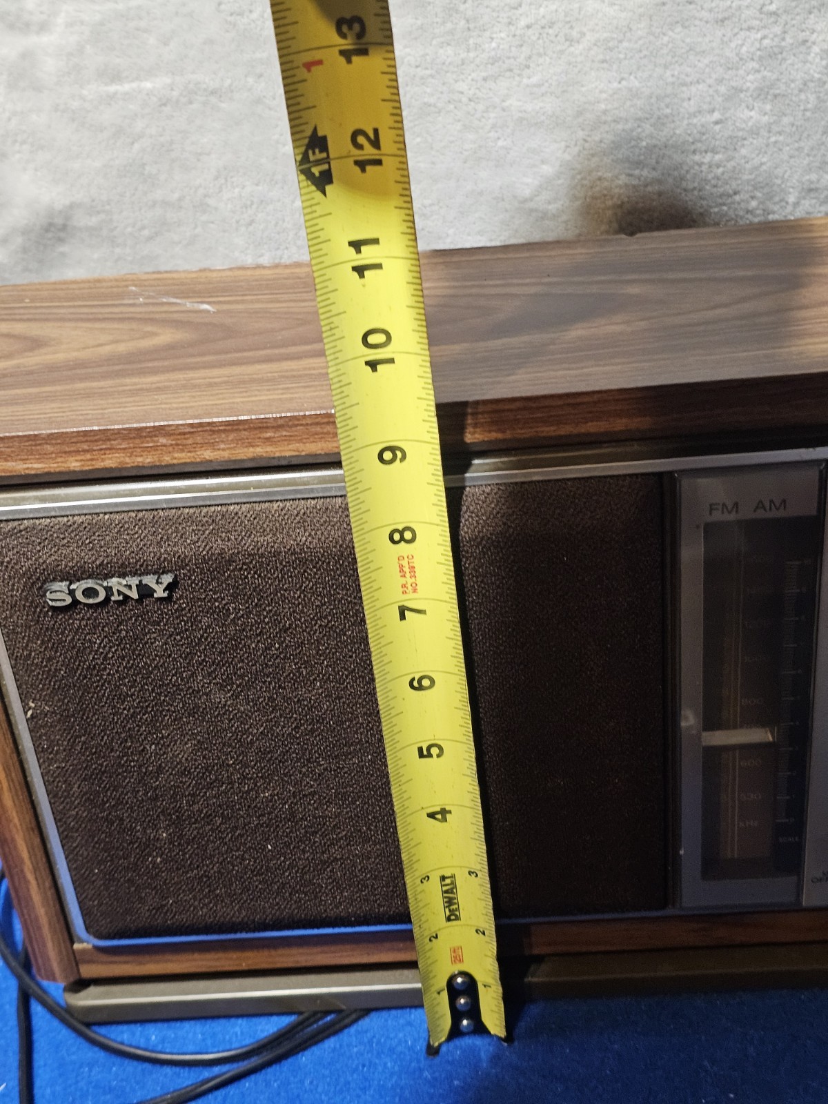 Vintage Sony ICF-9740W AM/FM Wood Grain Table Radio Taiwan Tested