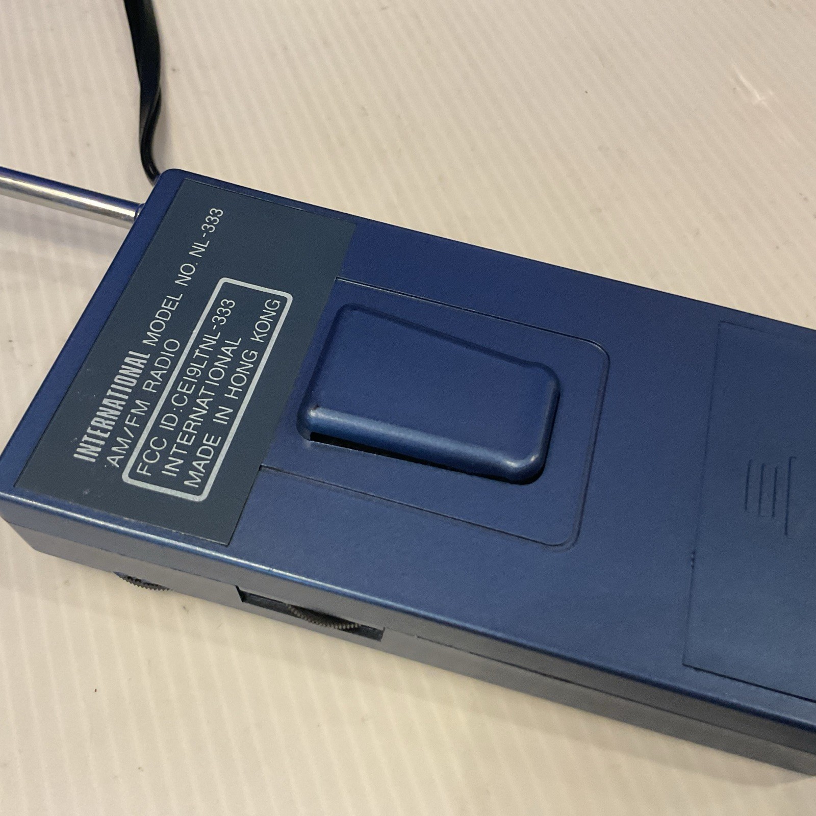 International NL-333 AM/FM Pocket Receiver Radio Walkie Hong Kong Read