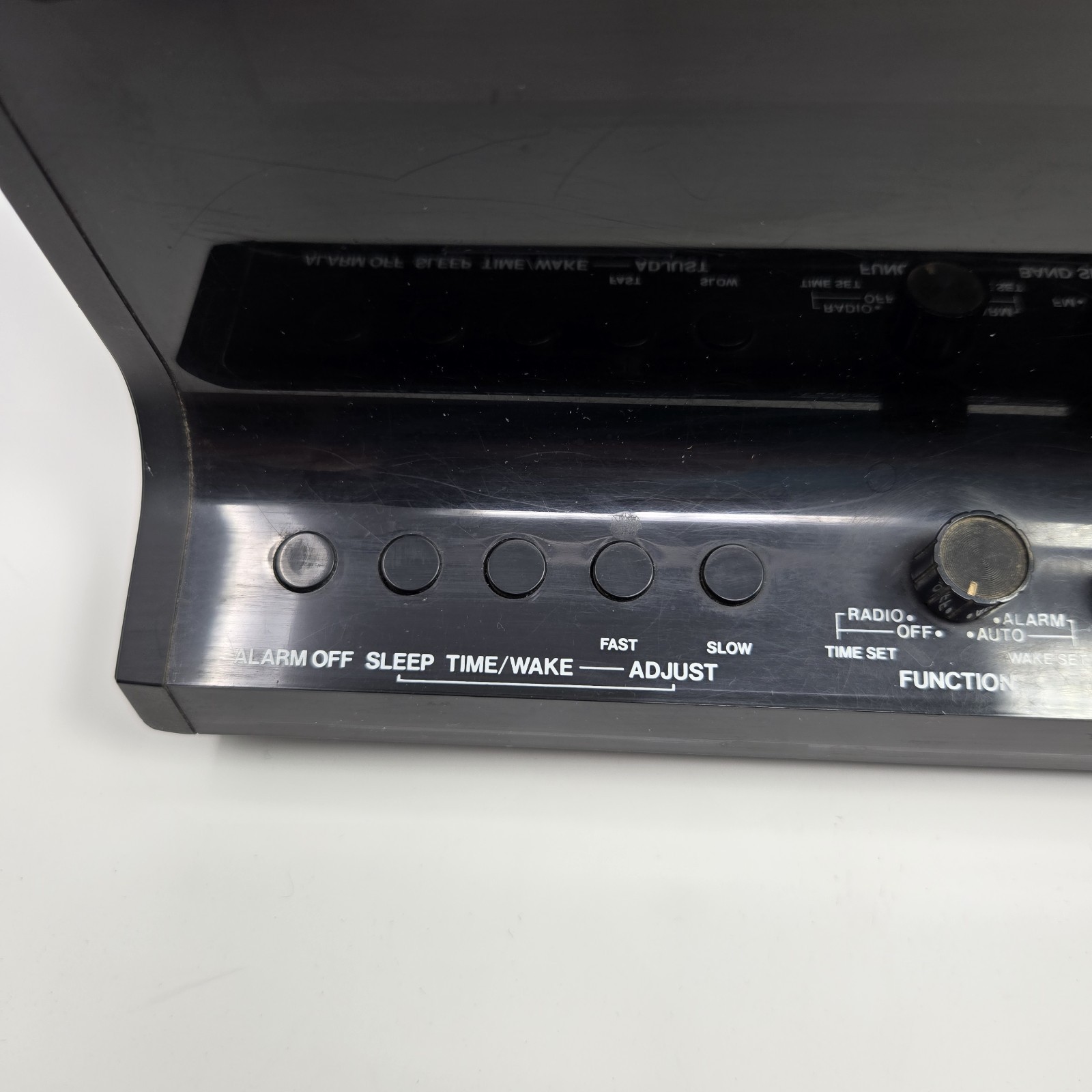 Vintage 1970s Montgomery Ward Airline AM/FM Alarm Clock Radio Model GEN-1959A