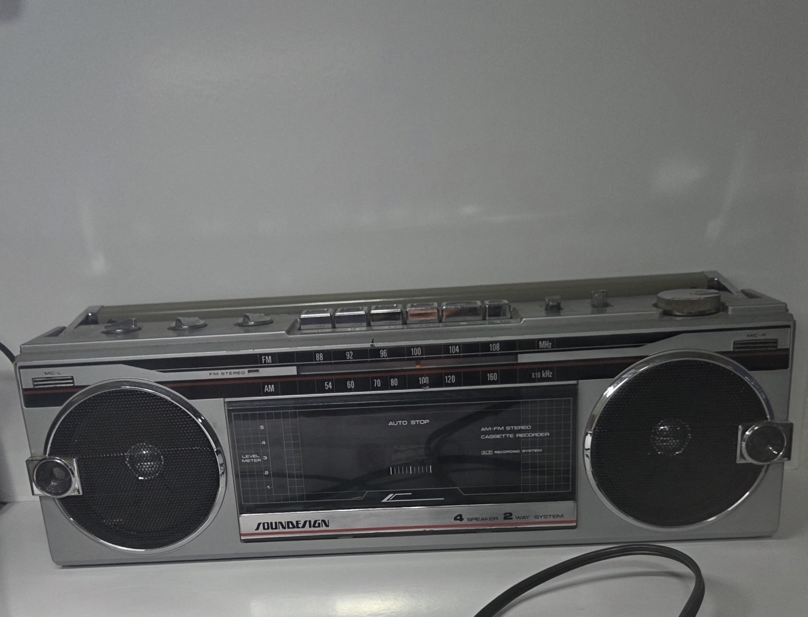 Soundesign Radio & Tape Player Model 4626(A). Radio Works, Tapedeck NOT Working.