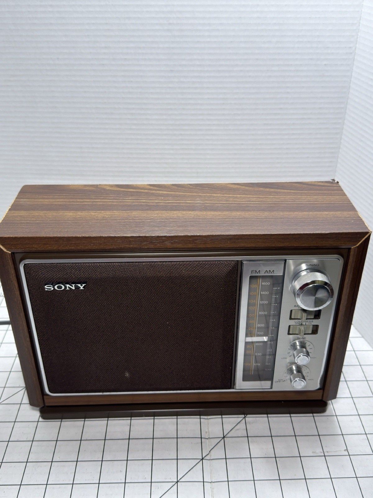 Vintage SONY AM/FM Desktop Radio ICF-9740W Wood Grain Tested Working