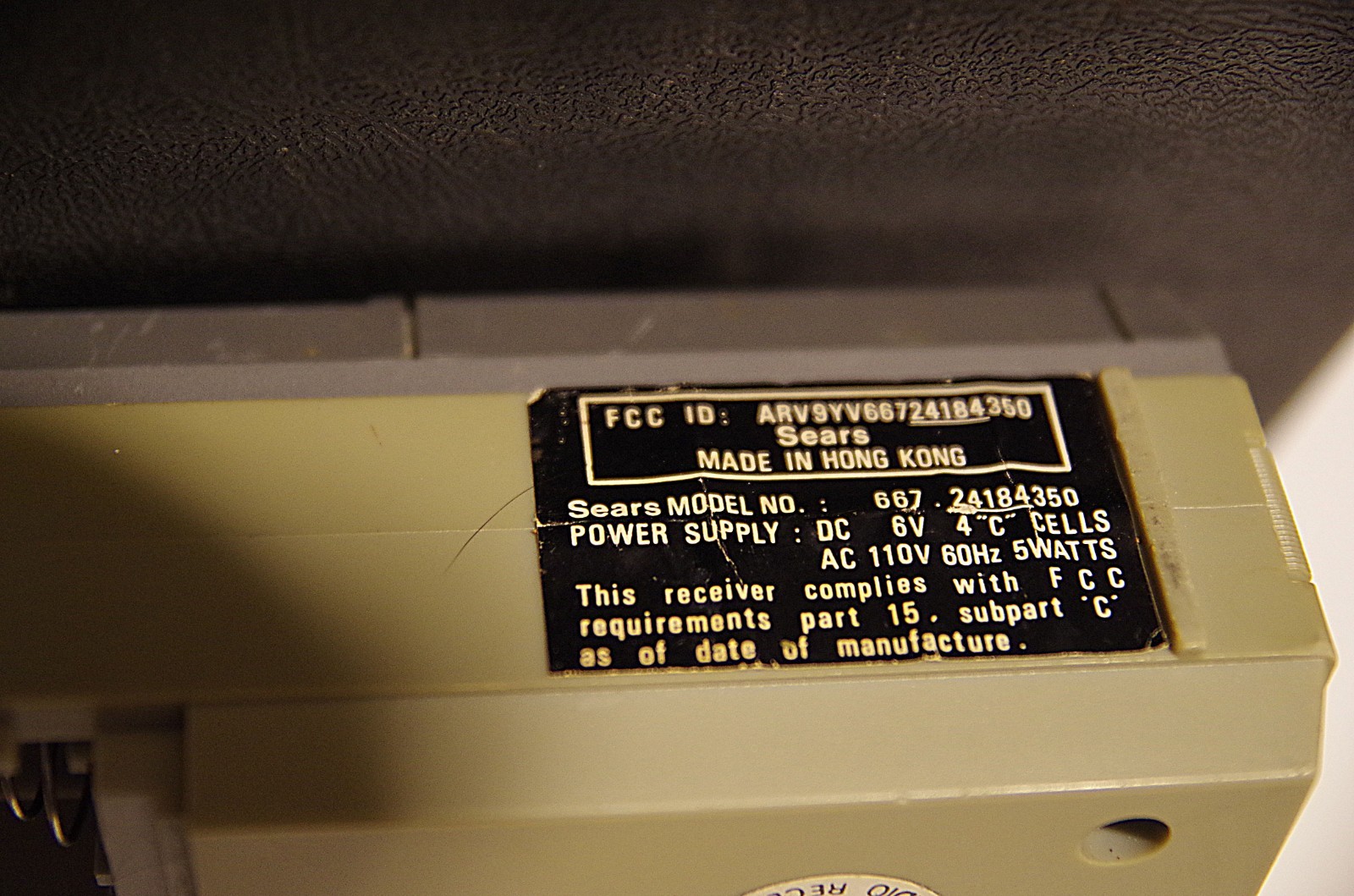 Rare Vintage Sears 2400 Series AM/FM AC-DC radio 667.24184350