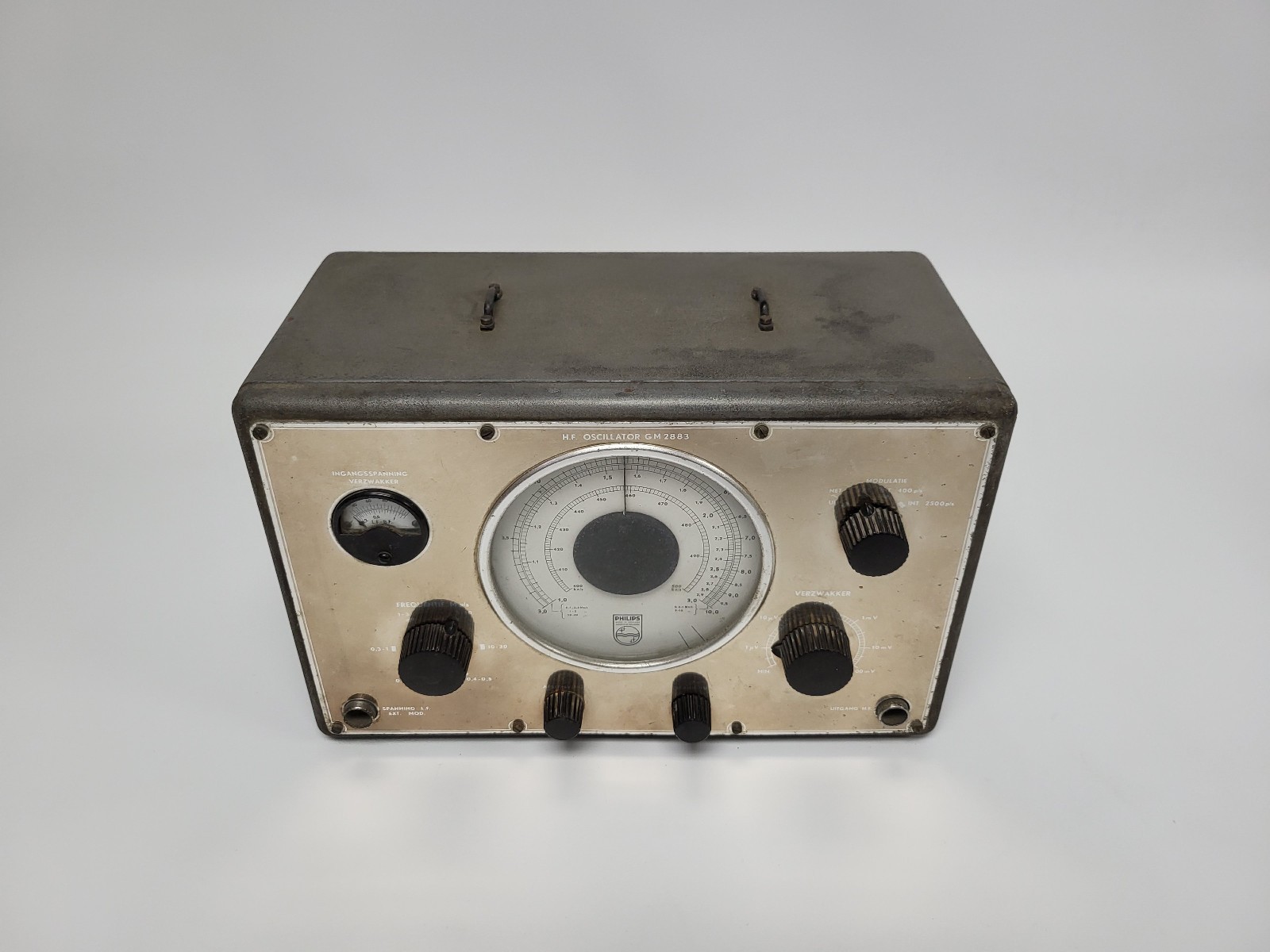 Vintage 1950s Philips GM2883 HF Signal Oscillator