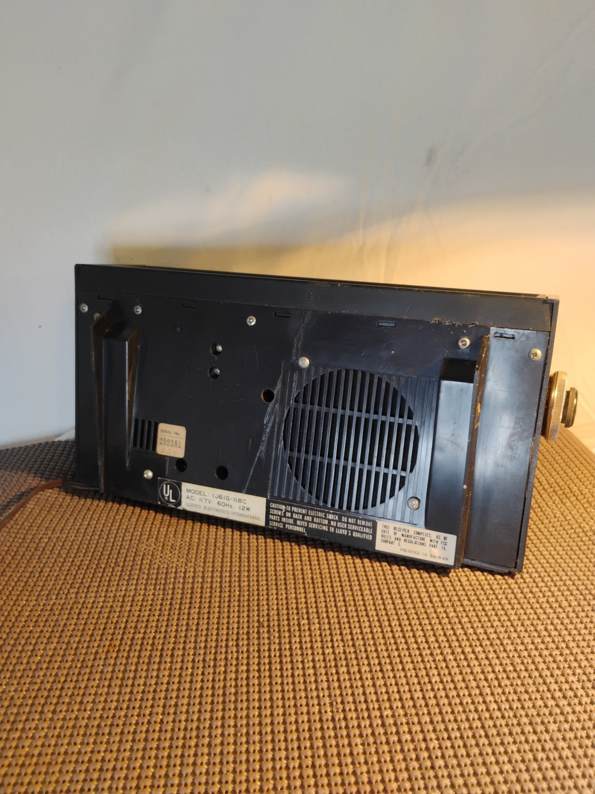 🔥Lloyd’s Solid State AM-FM Radio Alarm Clock Model IJ6IG-O7A Vintage Flip Numbr