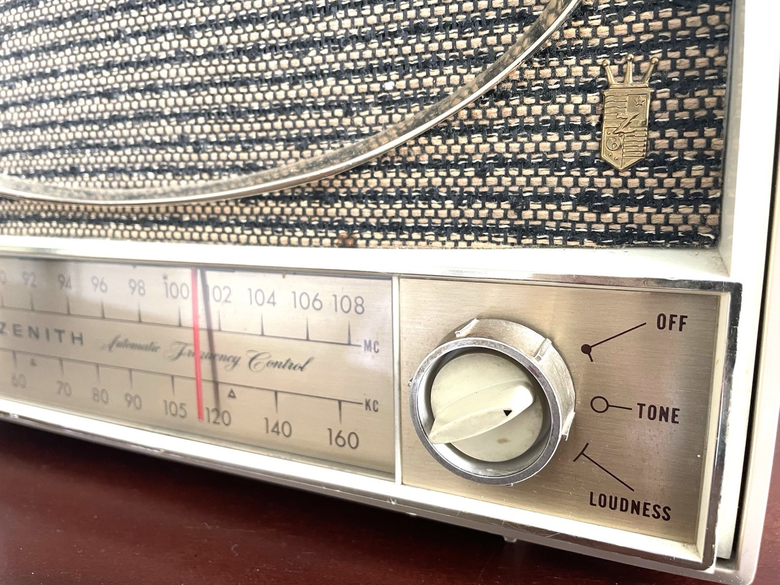 Vintage Zenith C725L Automatic Frequency Control AM/FM Super Sapphire Tube Radio