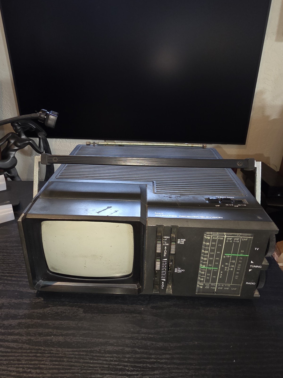 Vintage Sears 580 Portable Receiver Television Radio PSB 5″ screen 1983 Works