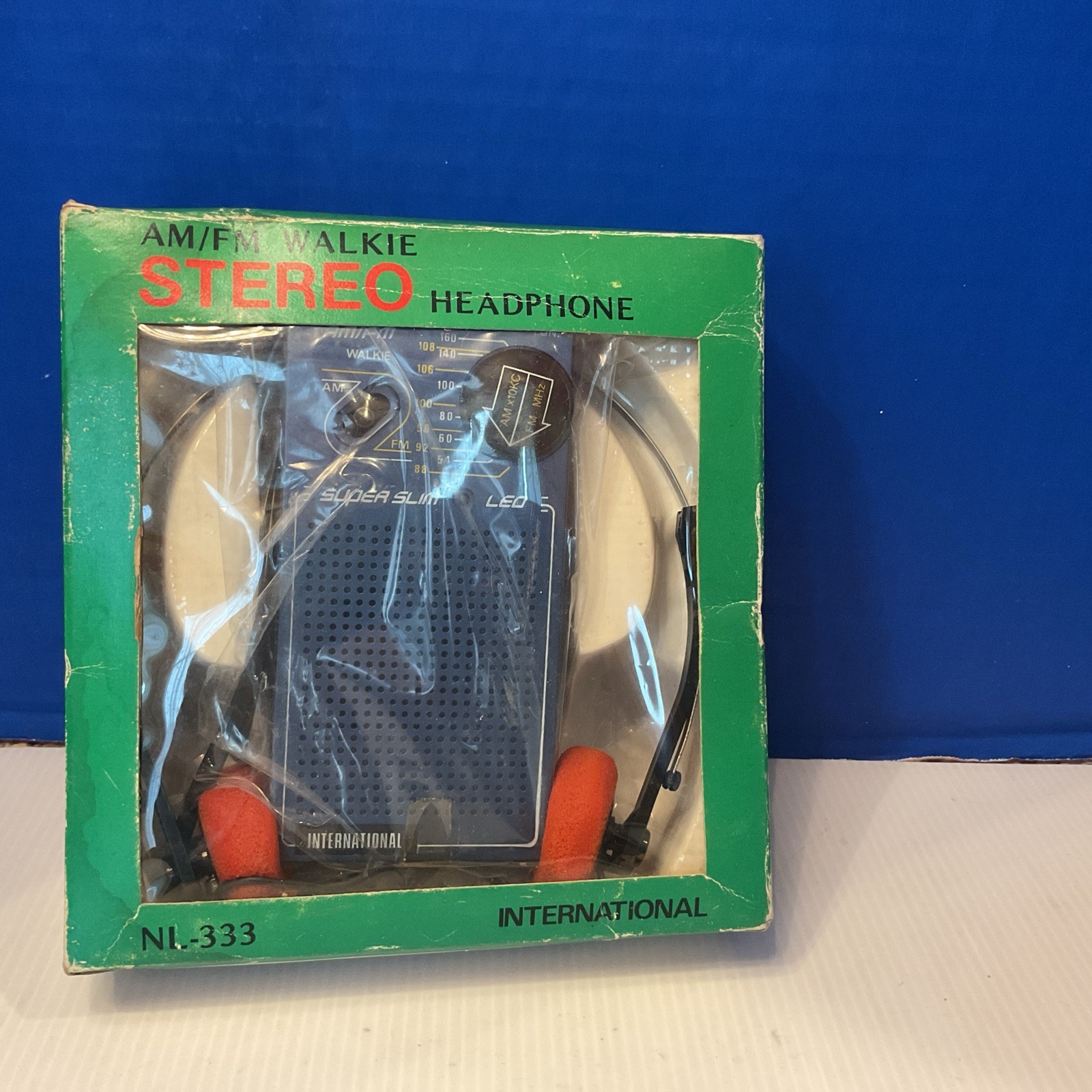 International NL-333 AM/FM Pocket Receiver Radio Walkie Hong Kong Read