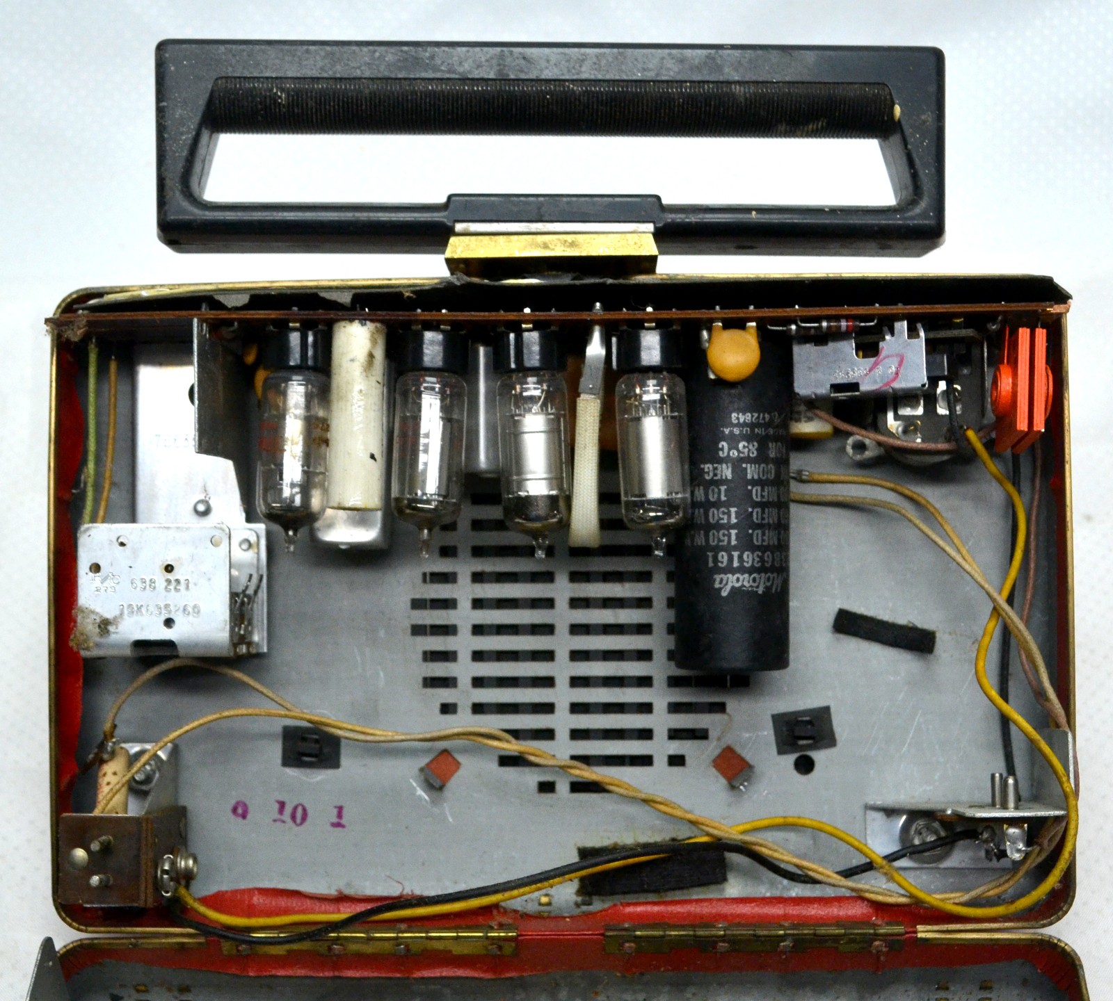 1950’s Motorola 56L2 CH=HS-534 Tube Portable Radio – Repair/Restore/Parts