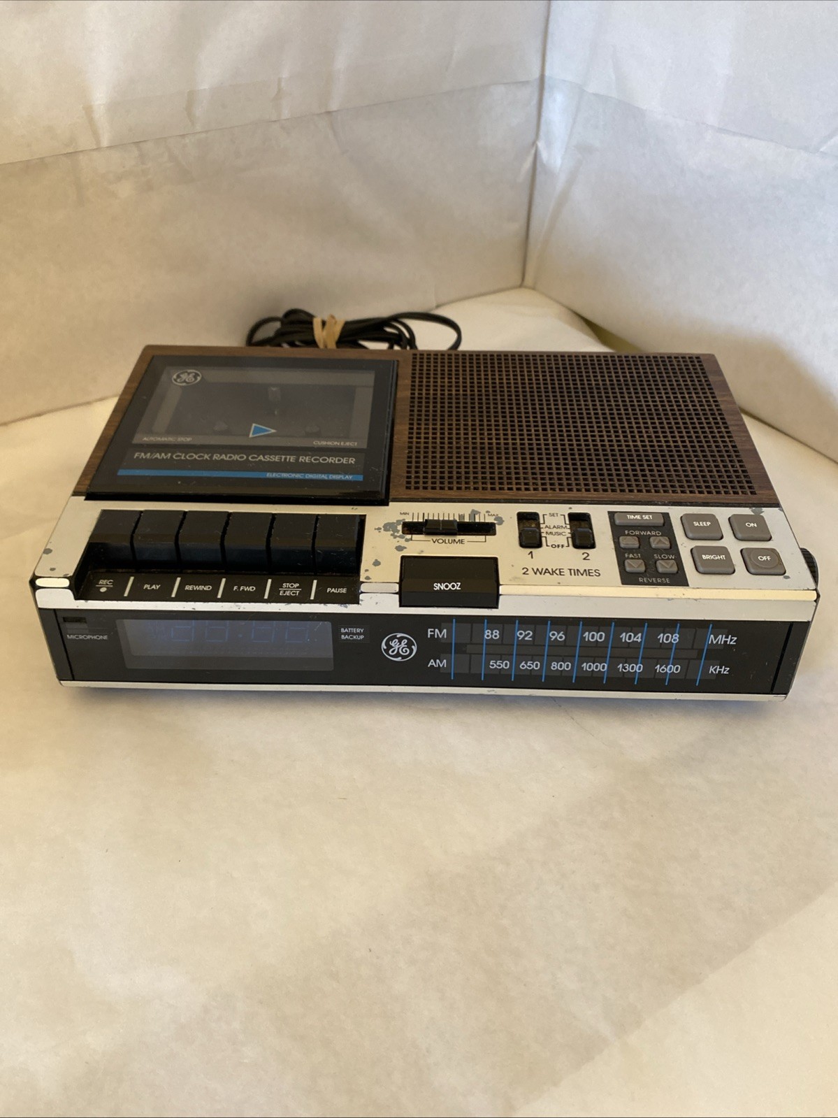 Vintage GE Clock Radio Cassette Player Re Order Am/FM Radio Works