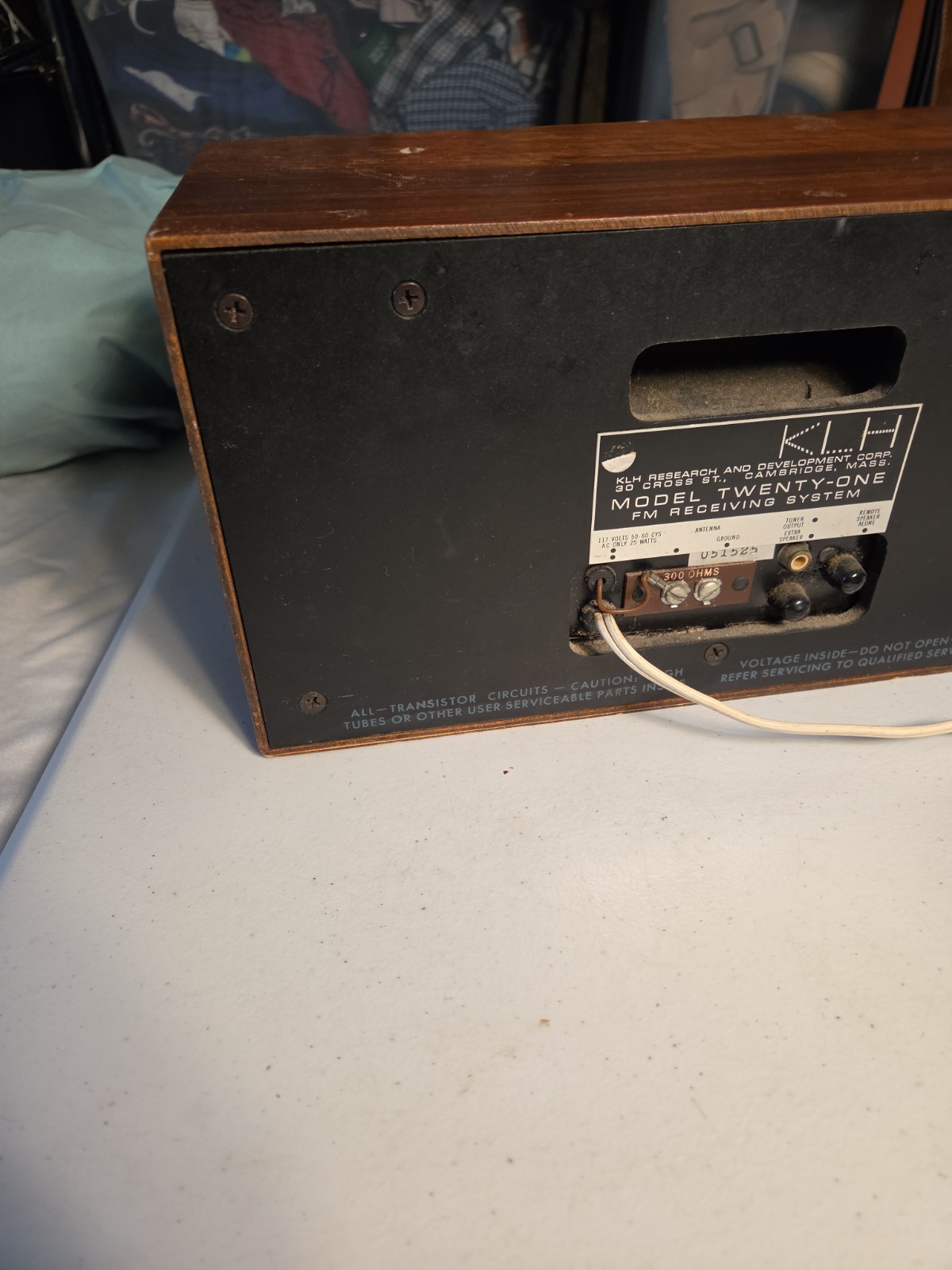 KLH Model Twenty One 21 FM Table Radio Wood Cabinet Tested Working Missing Knobs