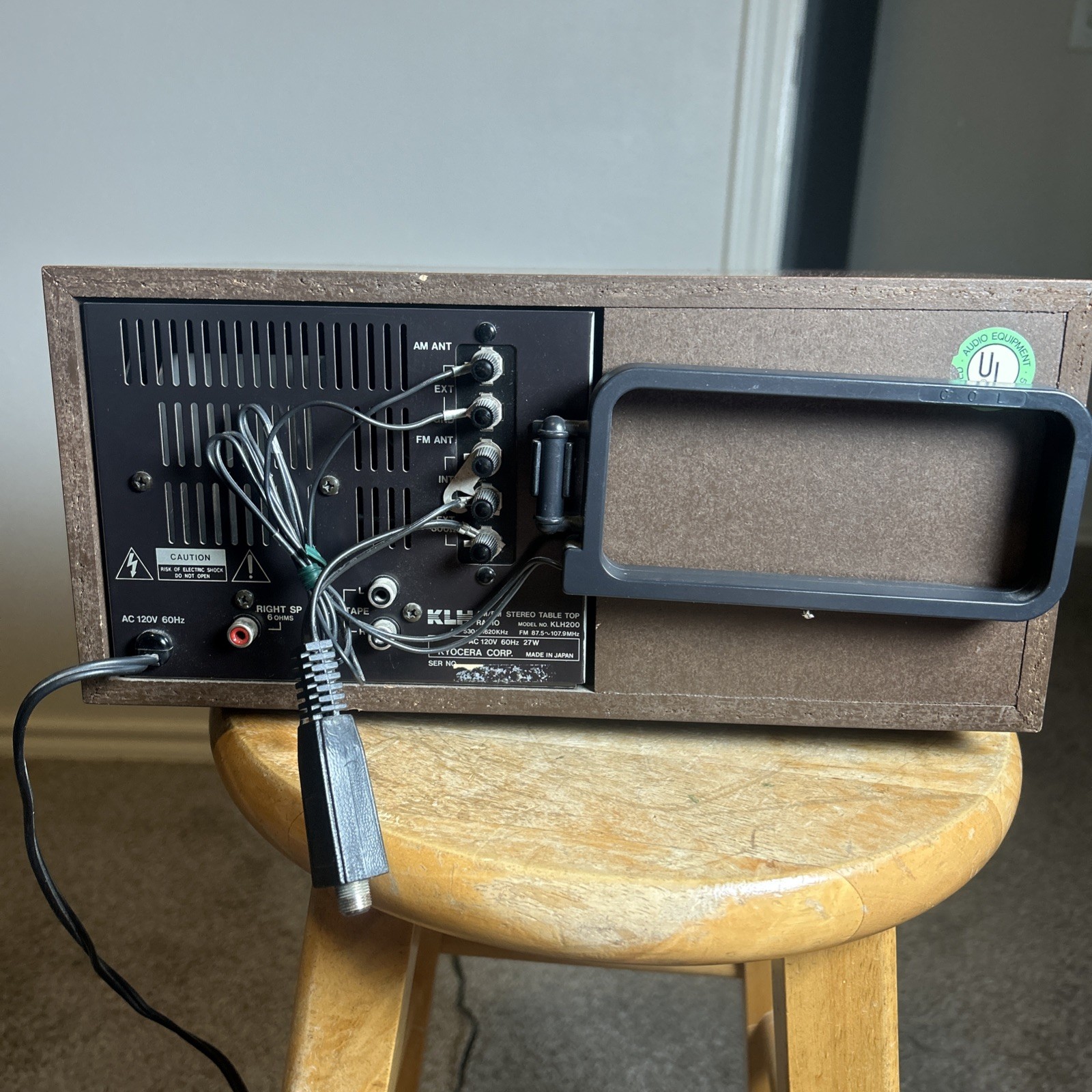 KLH model 200 Japanese Clock Radio Wood Black