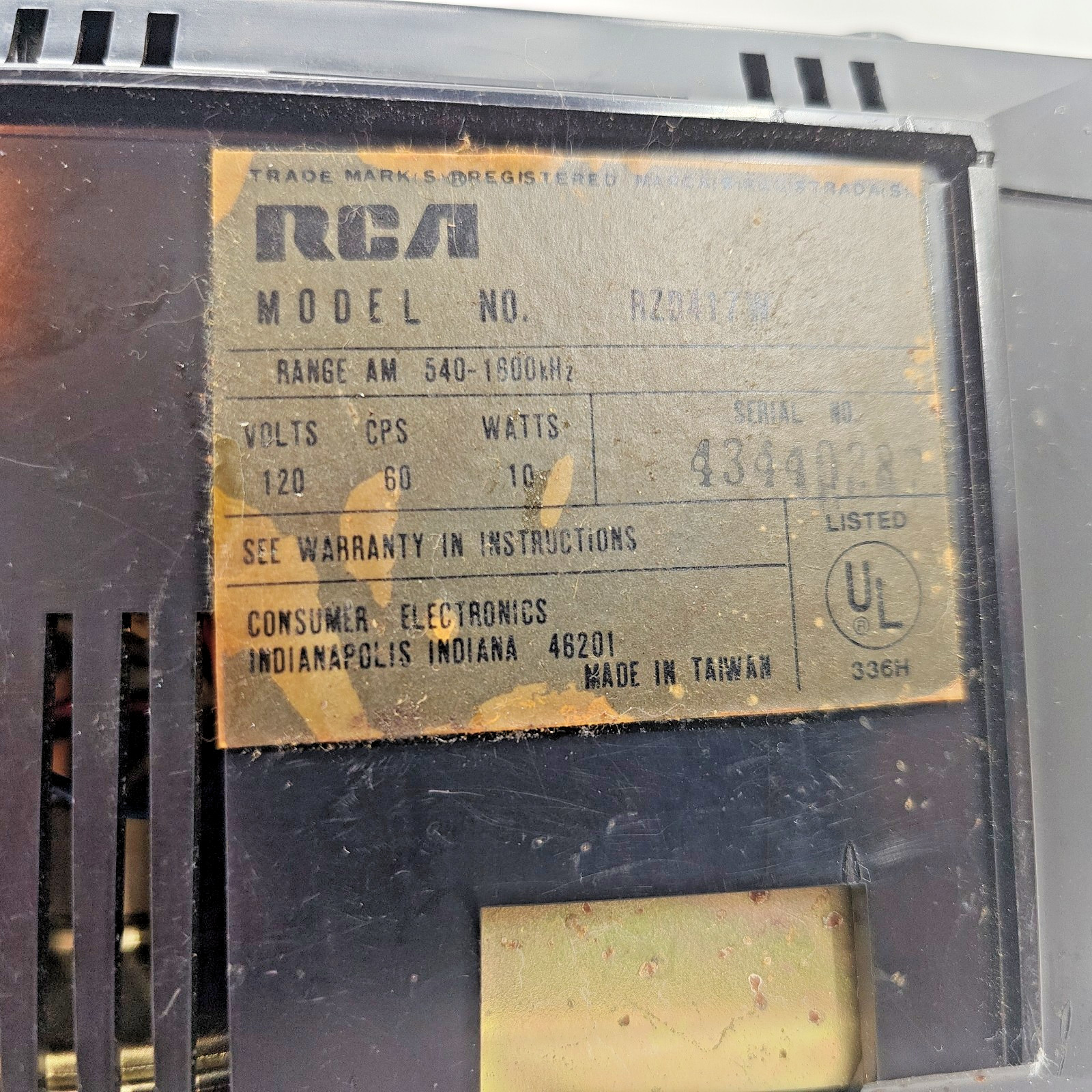RCA Solid State RZD417W AM Clock RADIO FOR PARTS Wood Grain 60s Taiwan PROP VTG