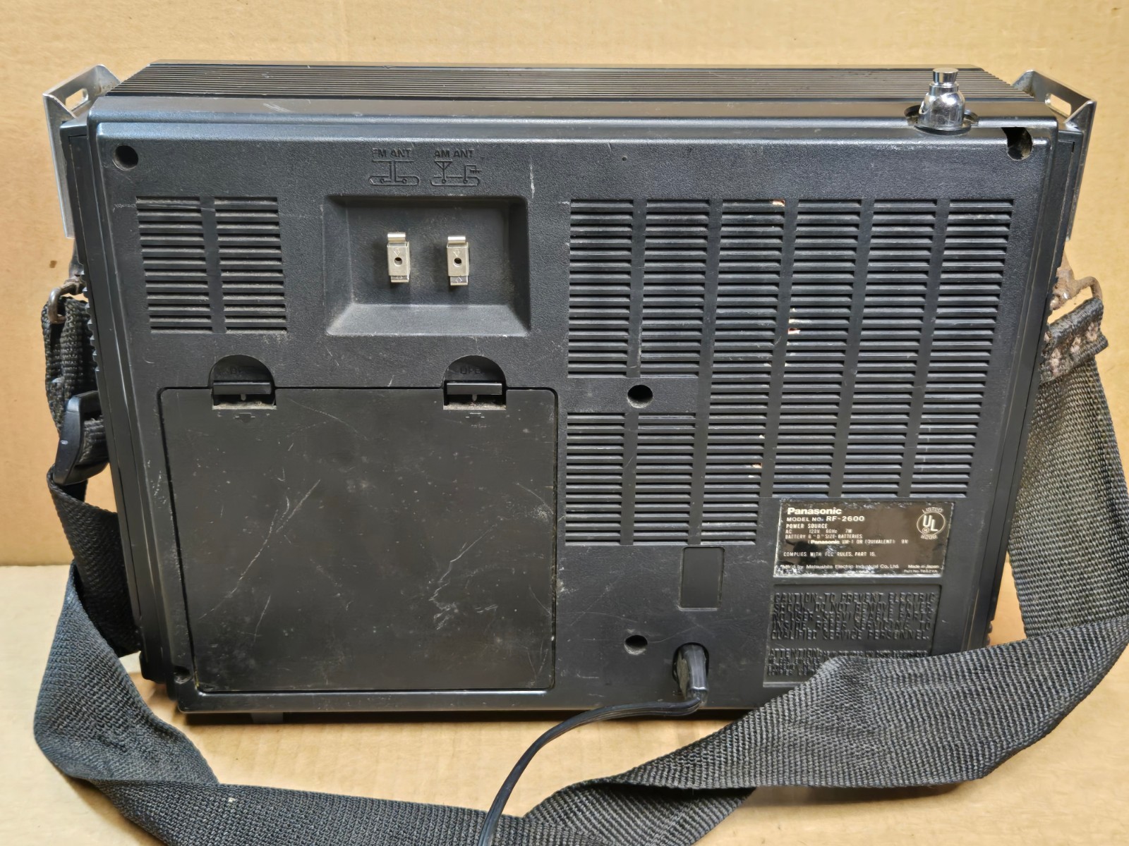 Panasonic RF-2600 Portable Radio AM/FM Shortwave 6-Band Working USED See Pics