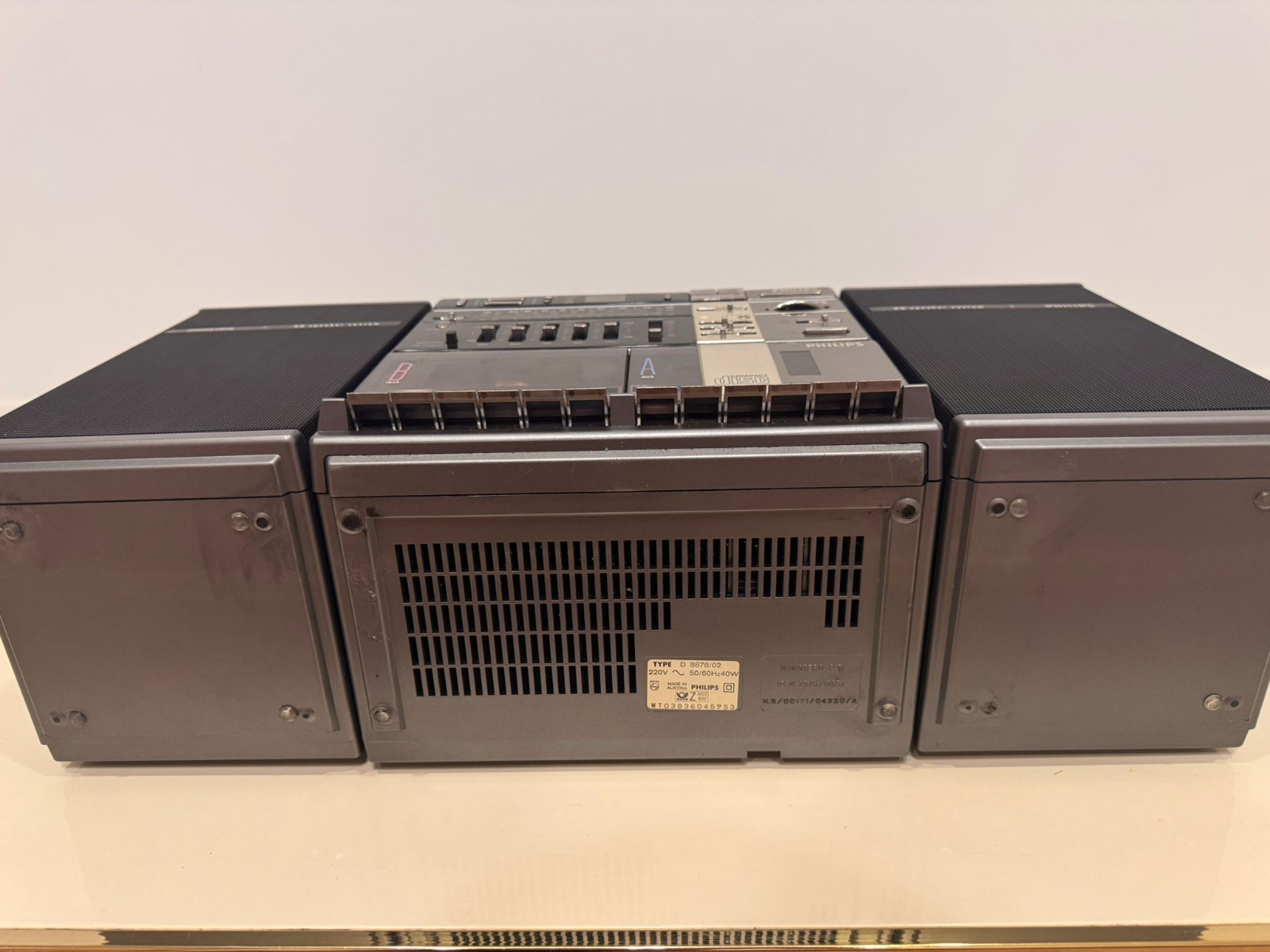 Philips D8878/02
