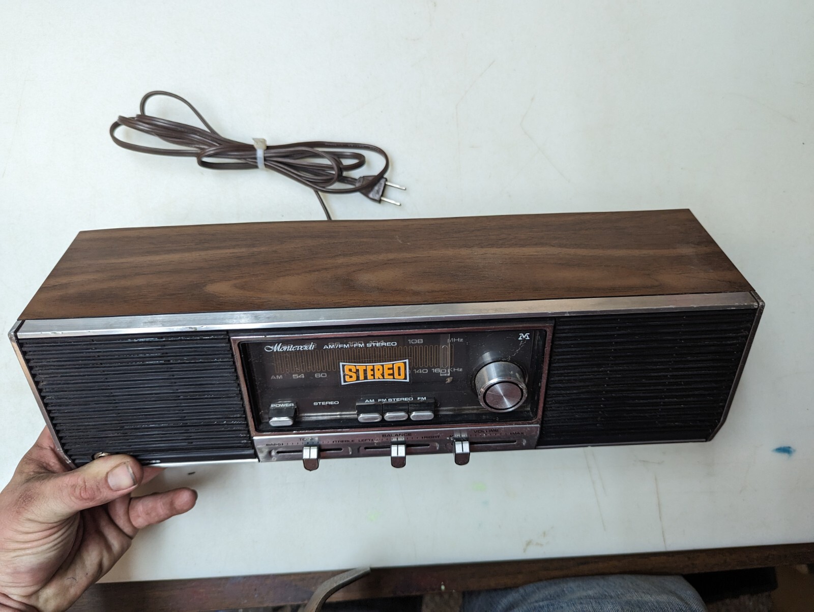 Vintage Retro Woodgrain Stereo AM FM Monteverdi Taiwan J928 Needs Antenna Wire