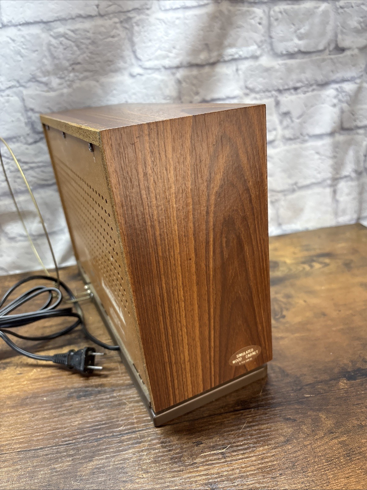 Vintage Sony ICF-9740W Tabletop FM/AM Radio Simulated Wood W/ Box Tested