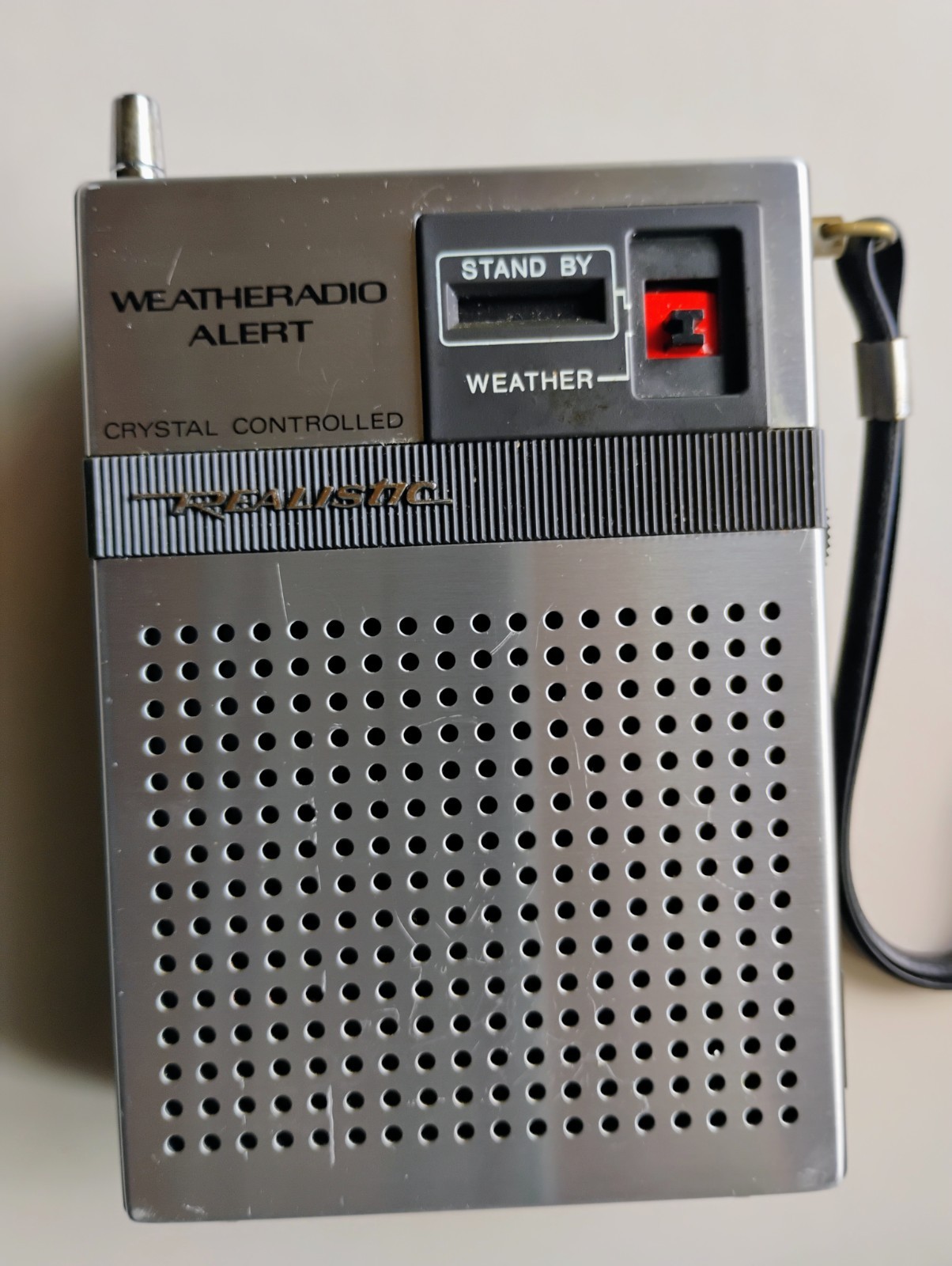 Realistic 12-161 NOAA Weather Radio Alert Crystal Controlled Radio Shack Tested