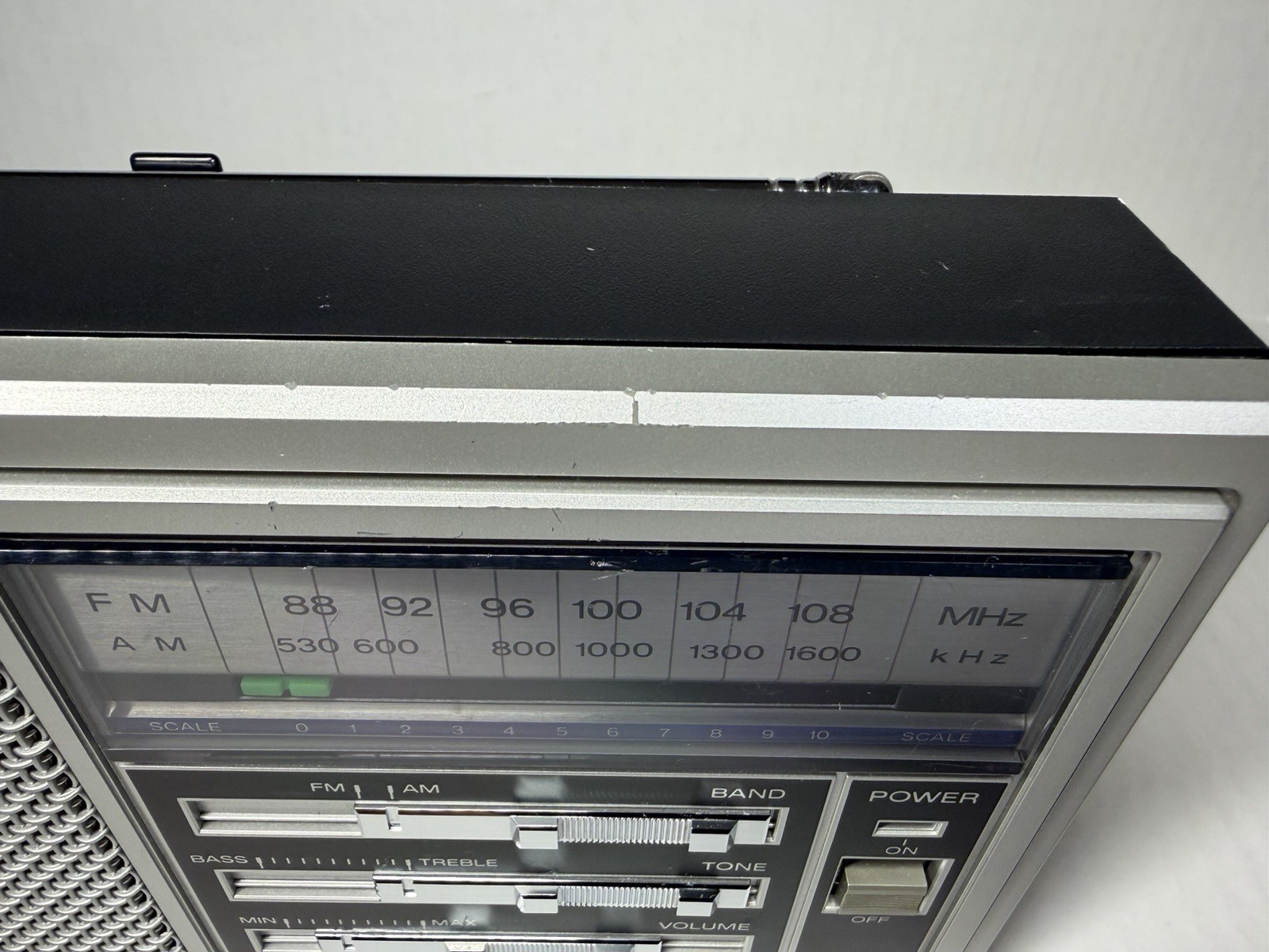 Panasonic RF-559 AM/FM Portable Radio Analog 2-Band Receiver Tested No Handle