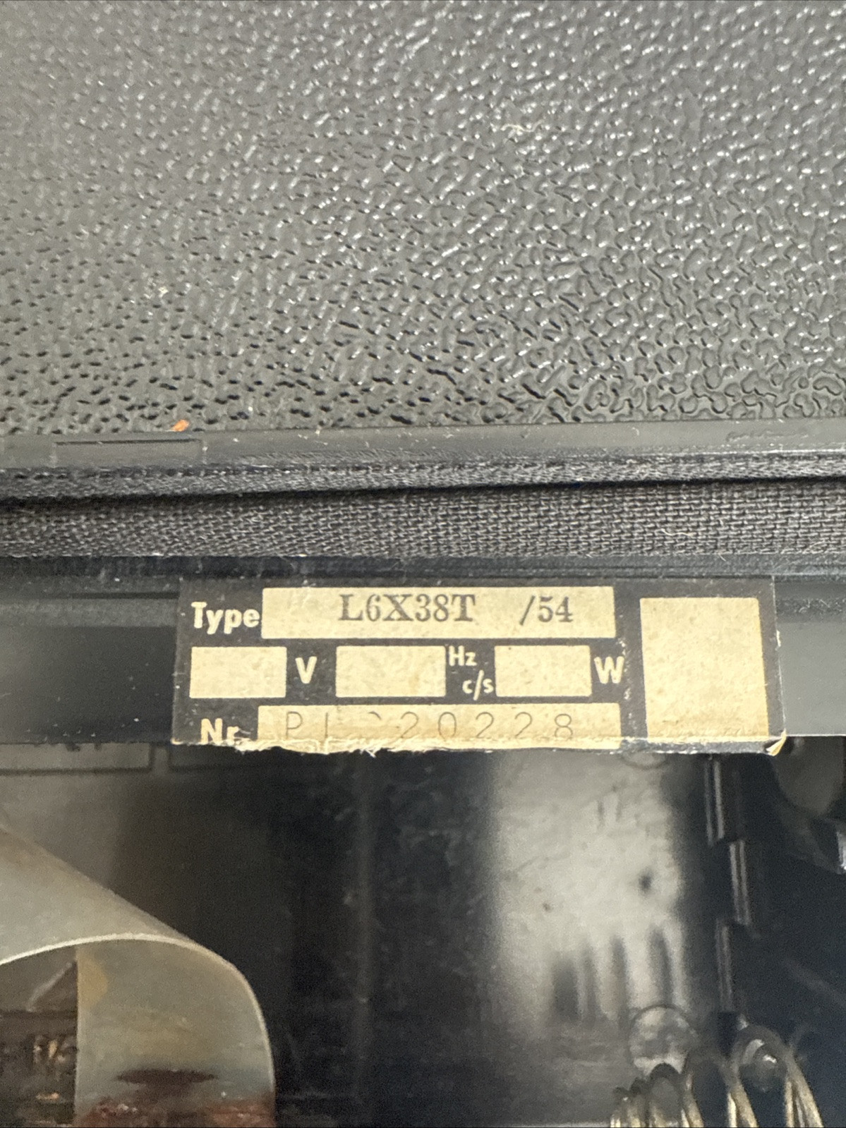 RARE VINTAGE PHILIPS FM-AM De Luxe Portable Multi Band Radio (L6X38T/54)