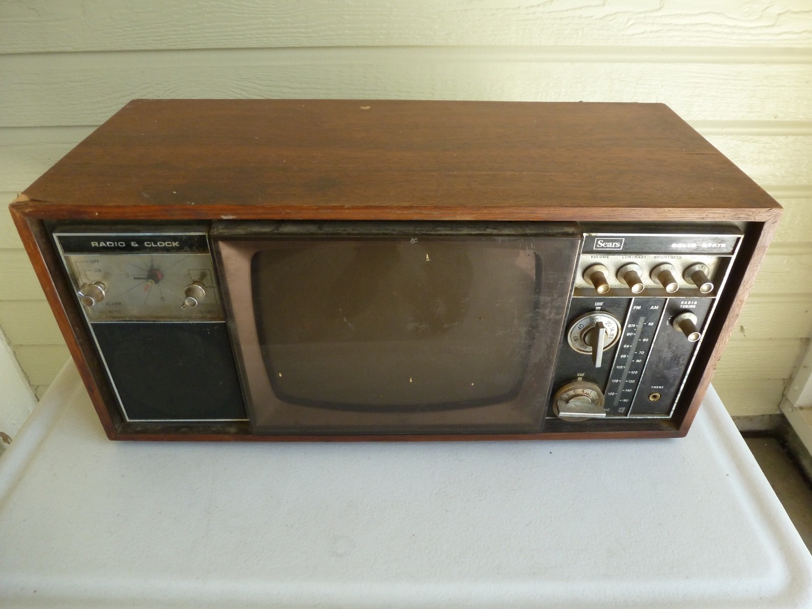 Vtg Sears Model 5028 AM/FM clock Radio w/ 8″ Black White Television PARTS REPAIR