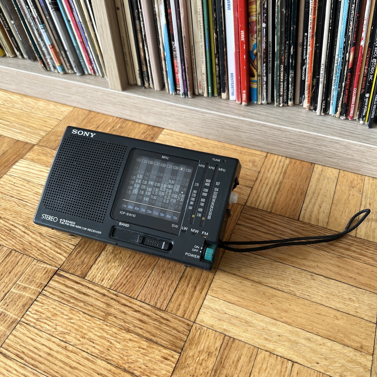Sony ICF SW10 12 Band Shortwave AM/FM Radio Vintage 1990’s WORKS