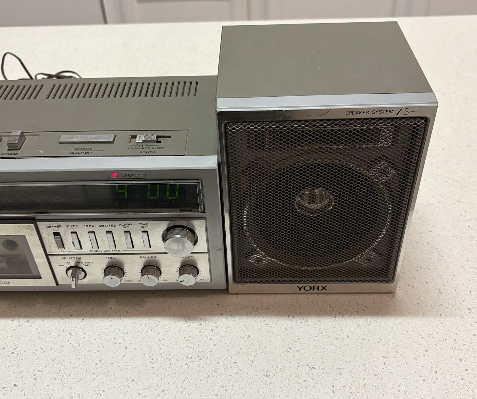 1980’s YORX (M2488) AM/FM Stereo Cassette Recorder Tape Deck & Digital Clock
