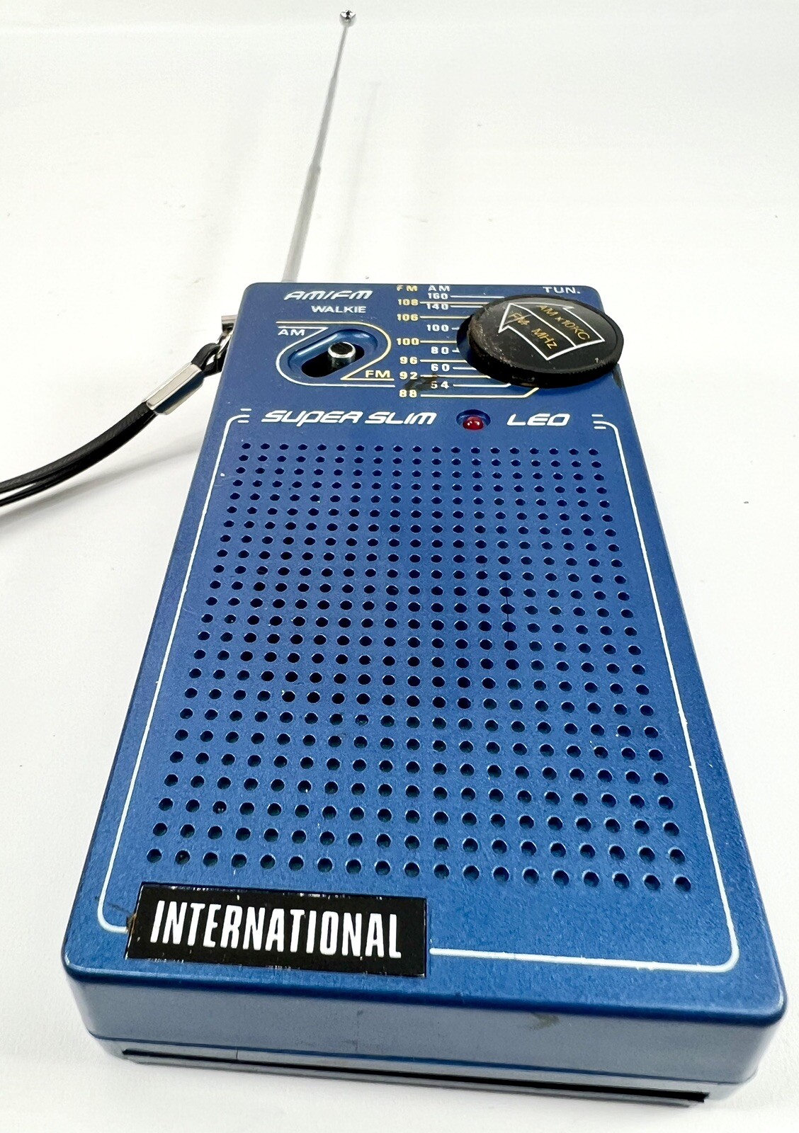 International NL-333 AM/FM Pocket Receiver Radio Hong Kong Tested Vintage