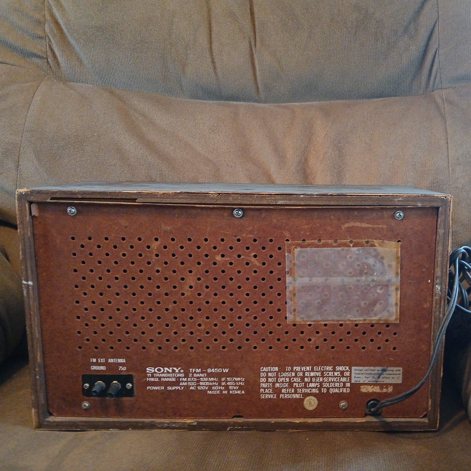 Vintage Wood Sony TFM-9450W AM/FM Radio