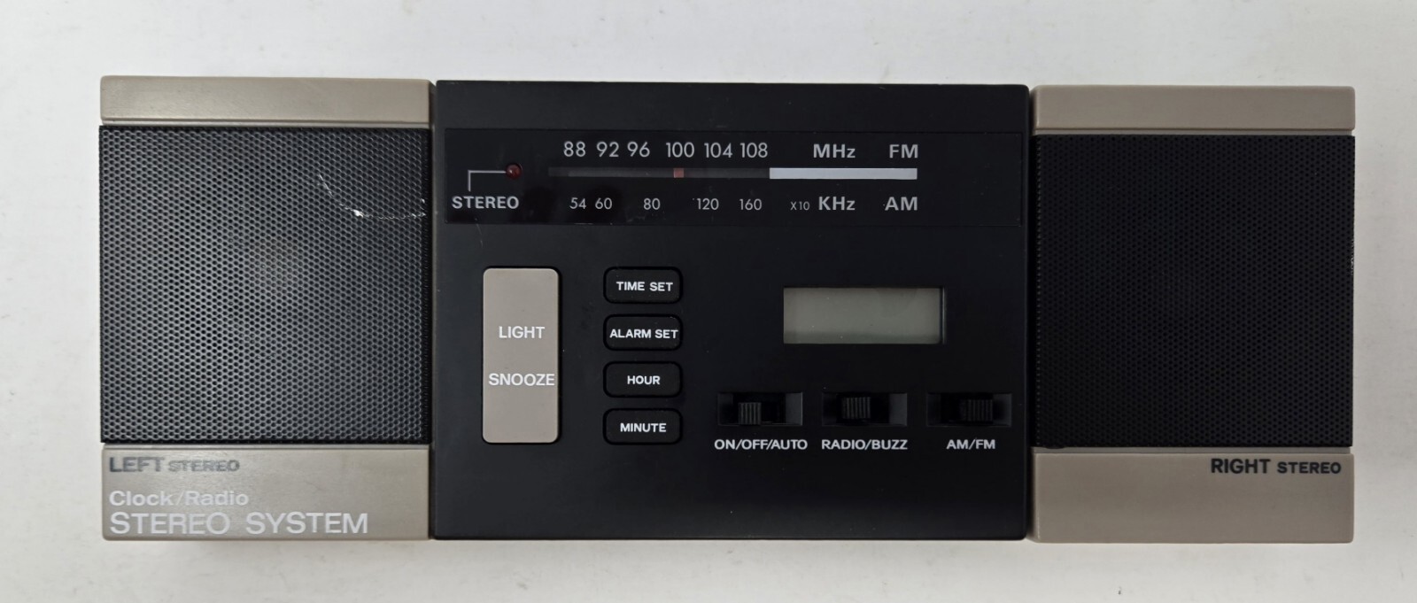 Vintage Clock Radio Stereo System US-2 w/ Built in Speakers 9.5″ x 3.5″ Taiwan
