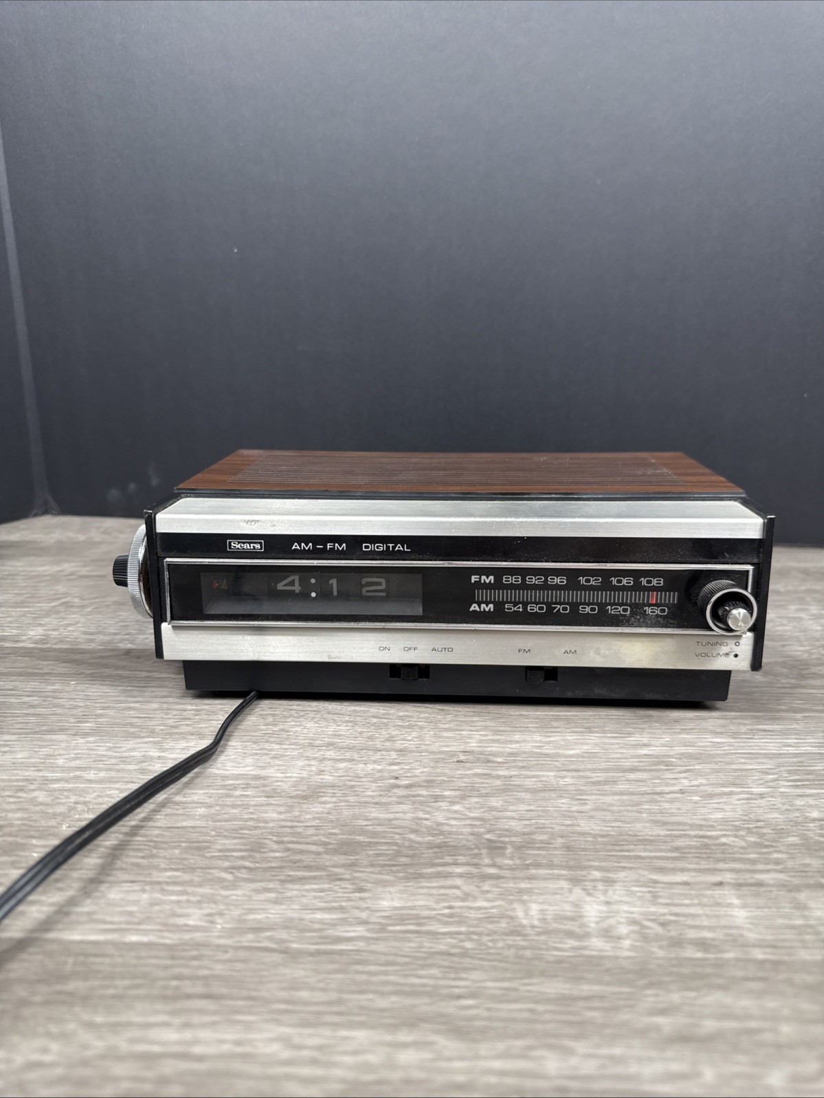 70s Sears Transistor Flip Clock Radio Model 3433 AM/FM Alarm Wood