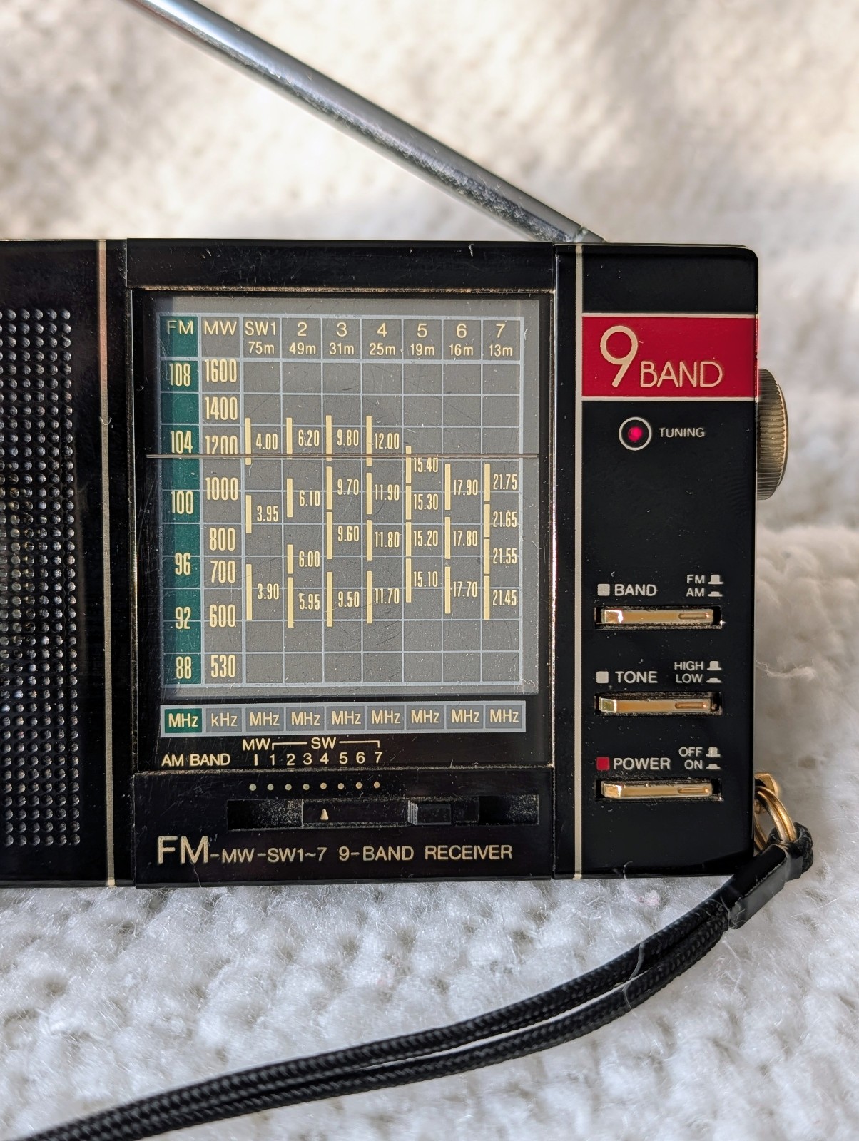 Panasonic Matsushita RF-9 FM MW SW1-7 9 Band Receiver Compact Radio + Case