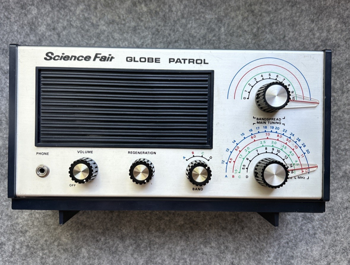 Science Fair Globe Patrol 4 Band Shortwave Receiver Kit 28-205 Tandy Corporation