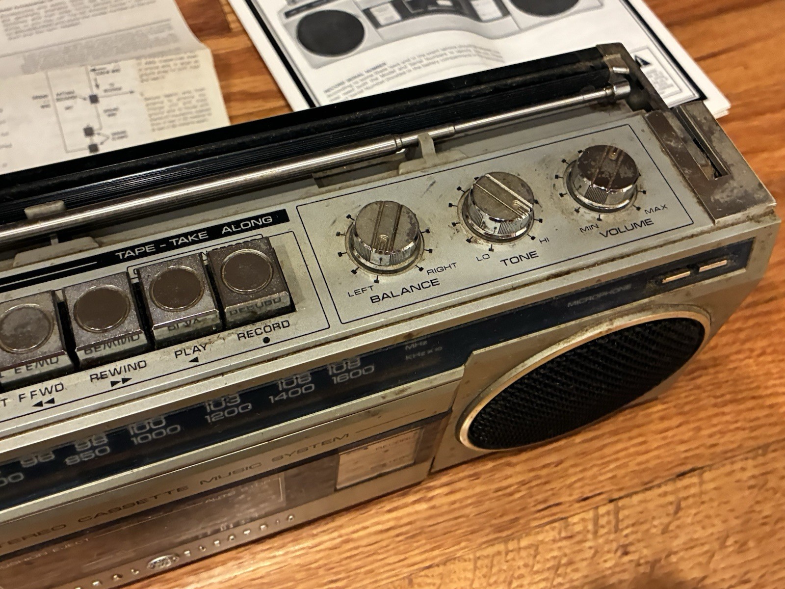 Vintage General Electric GE 3-5283 AM/FM Radio Cassette Player Boombox WORKS