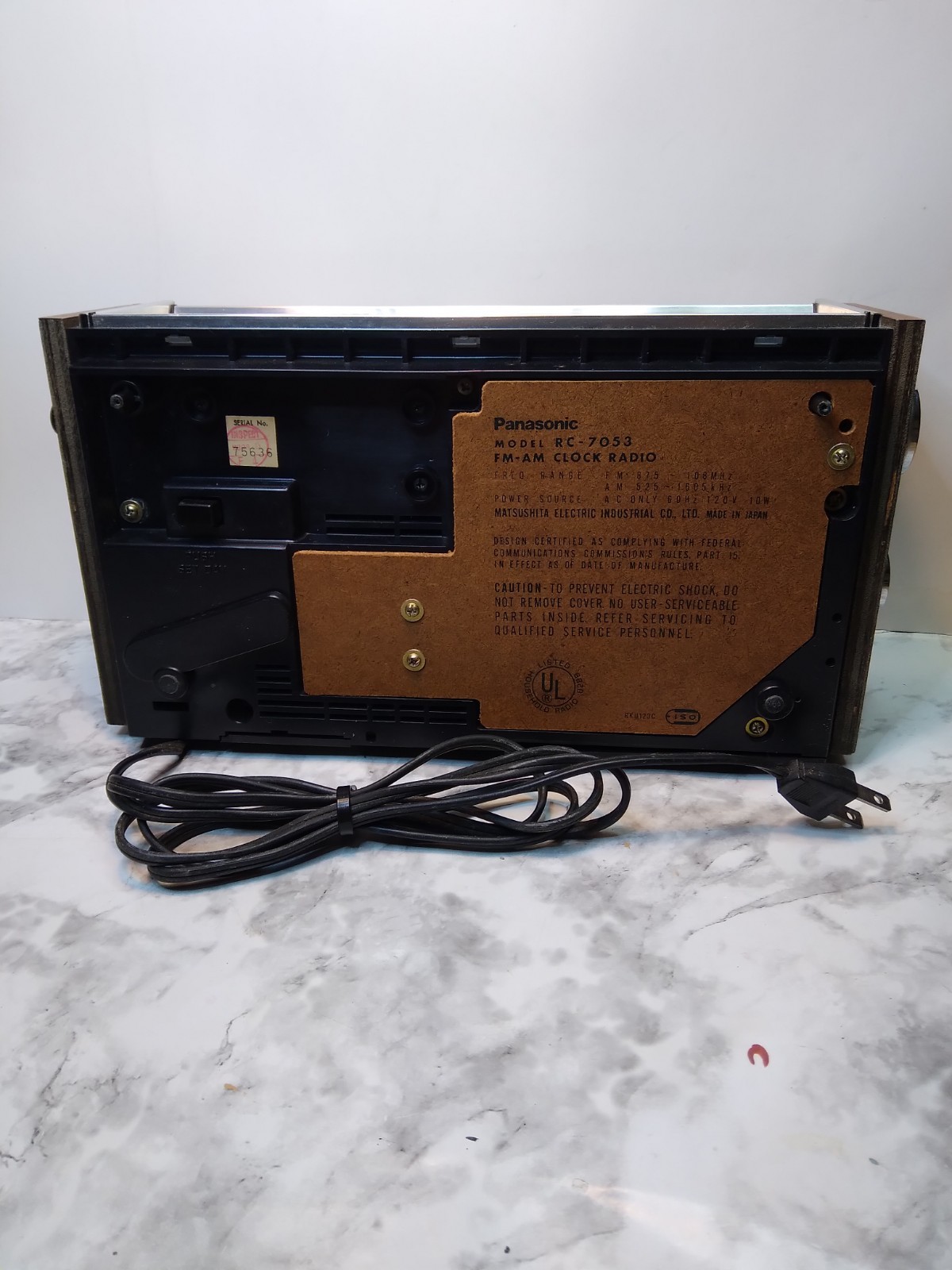 Vintage Panasonic Woodgrain Flip Clock Radio Alarm AM FM w Day Display RC-7053
