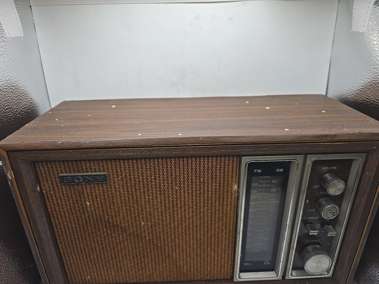 Vintage Wood Sony TFM-9450W AM/FM Radio