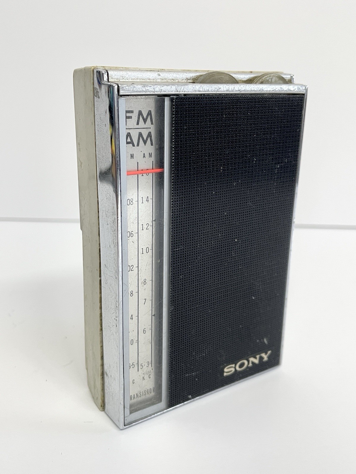 Vintage 1963 Sony TFM-825 AM/FM Transistor Radio FOR PARTS or REPAIR ONLY Rare!