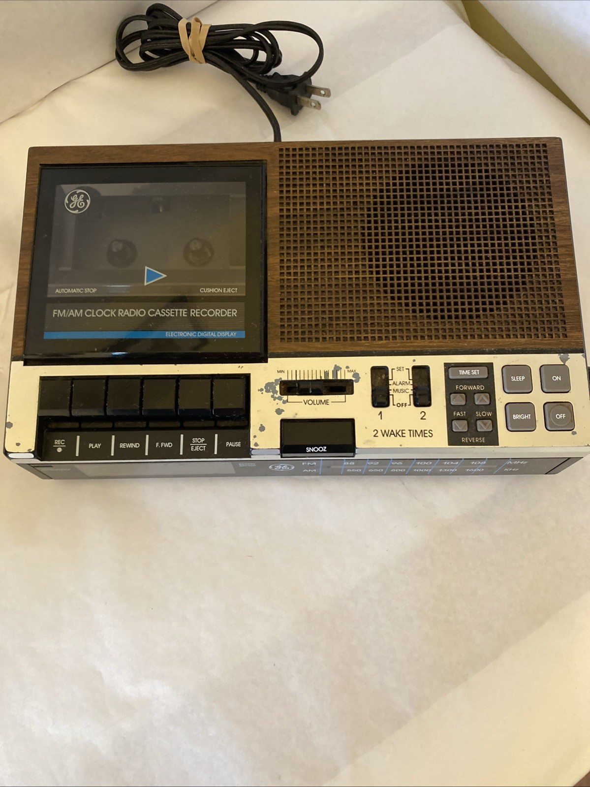 Vintage GE Clock Radio Cassette Player Re Order Am/FM Radio Works