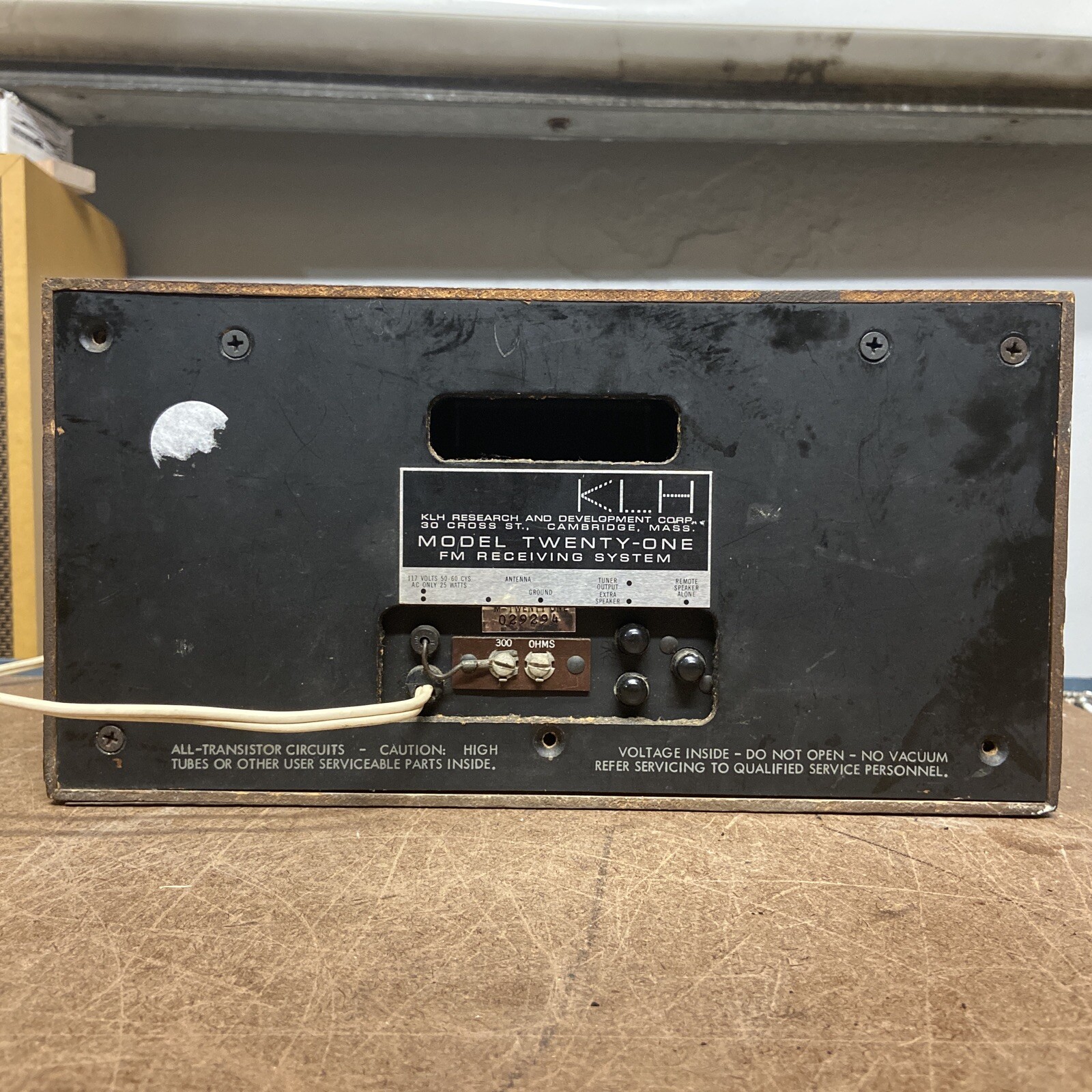 Vintage KLH Model Twenty One 21 FM Table Radio Wood Cabinet working condition